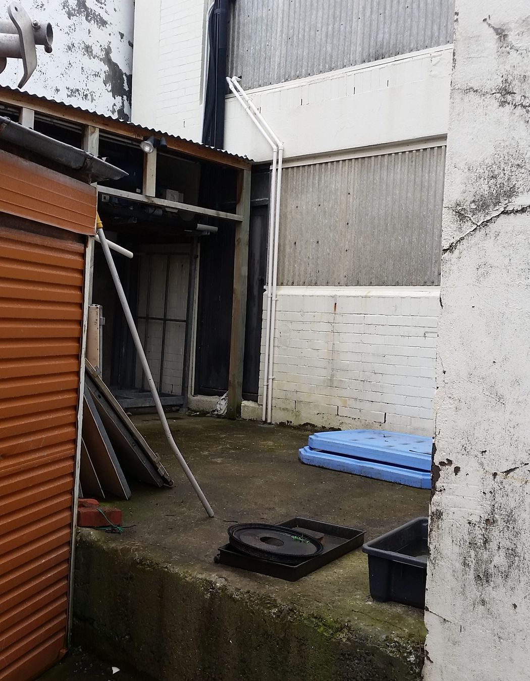 Carbonic Ice Apartment