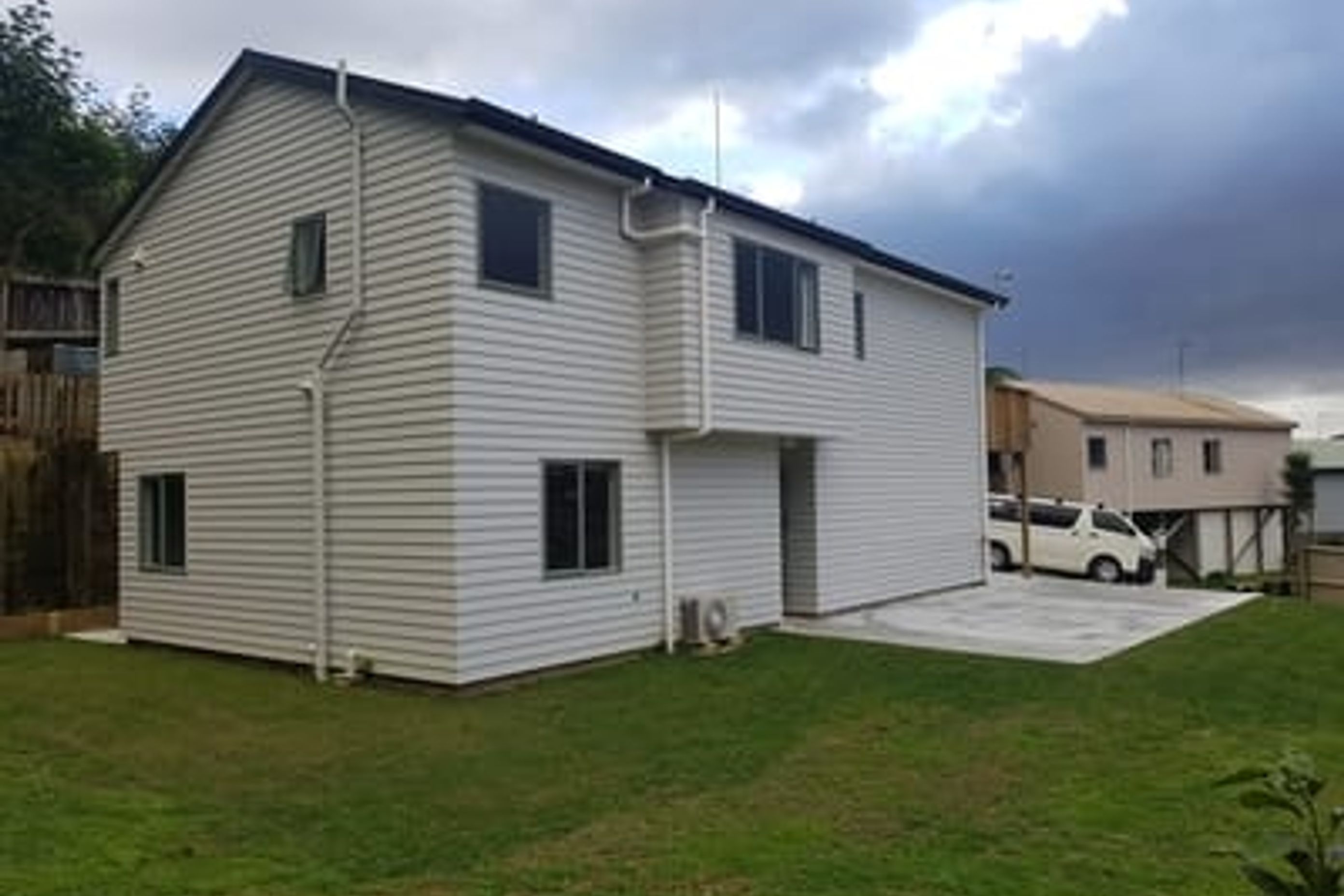 Paliside Reclad