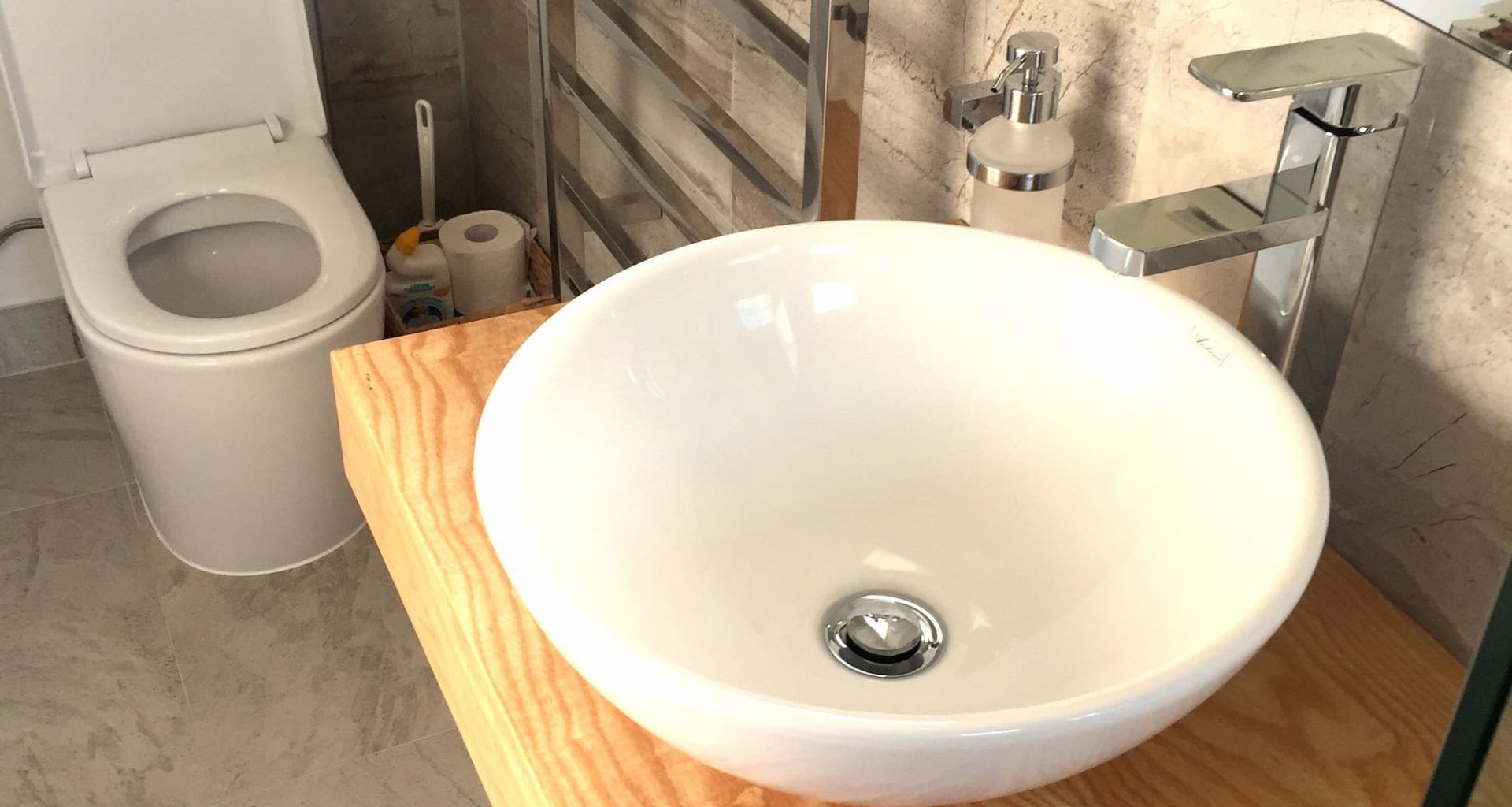 Freemans Bay Bathroom banner