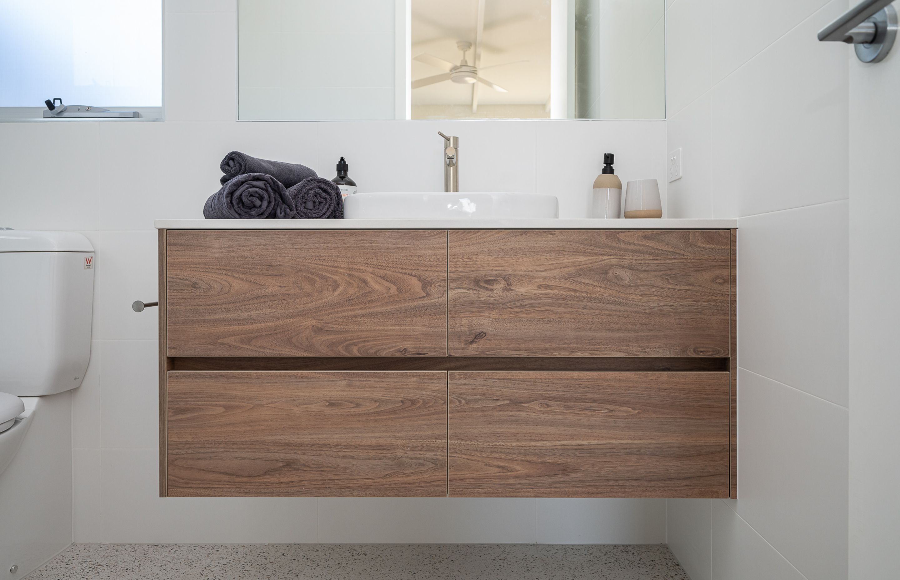 TS Cape Eco Display