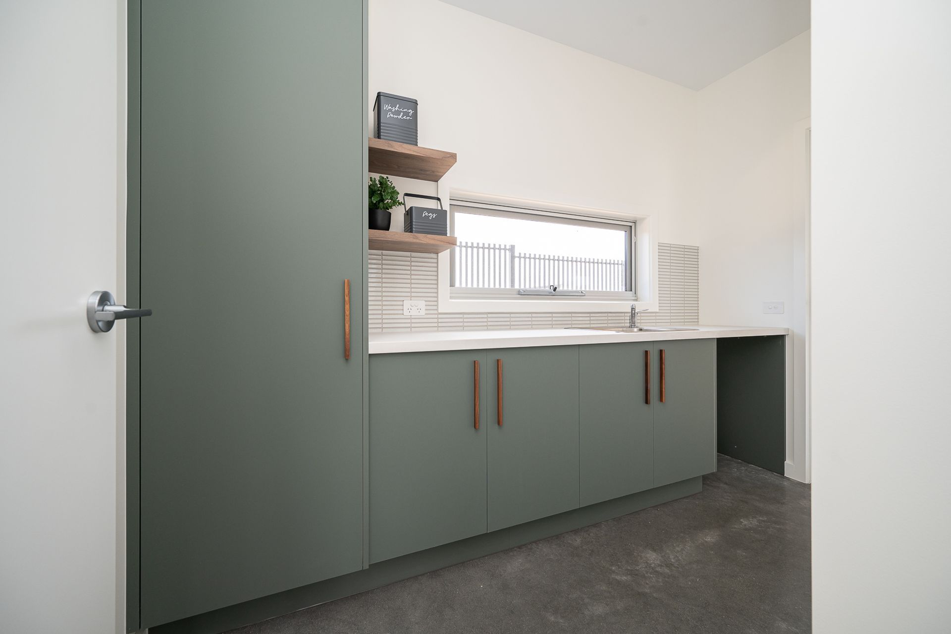 TS Cape Eco Display
