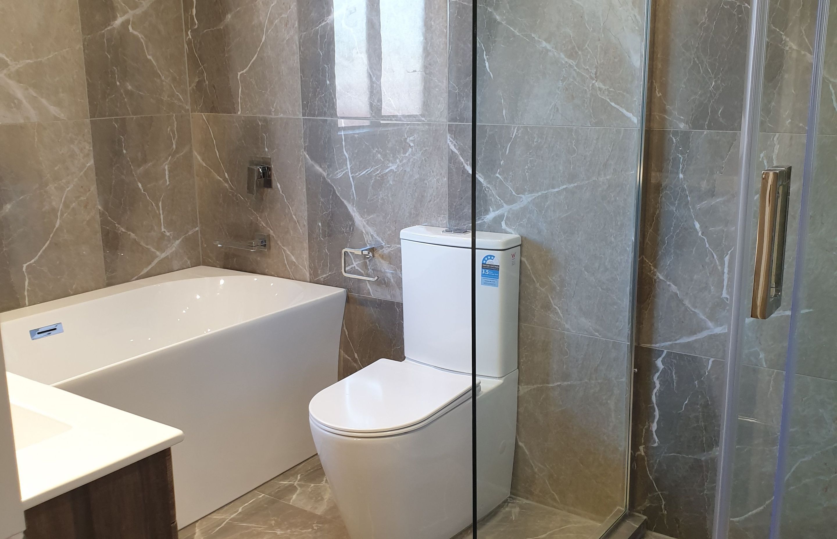 Goh Gardens & Bathroom