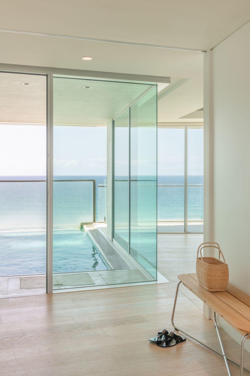 20230825BONESNEXTGSurfersParadise09L.jpg