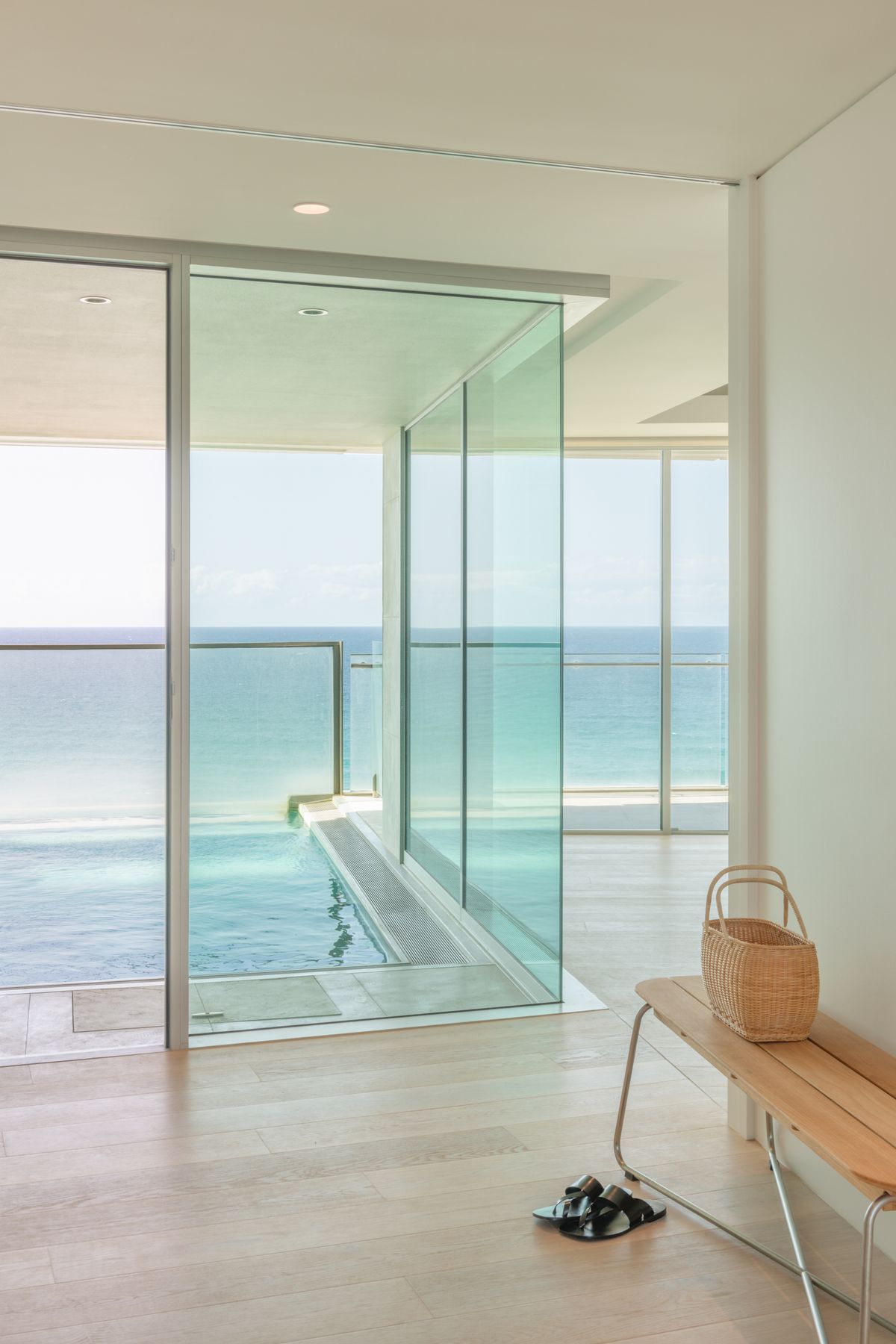 20230825BONESNEXTGSurfersParadise09L.jpg