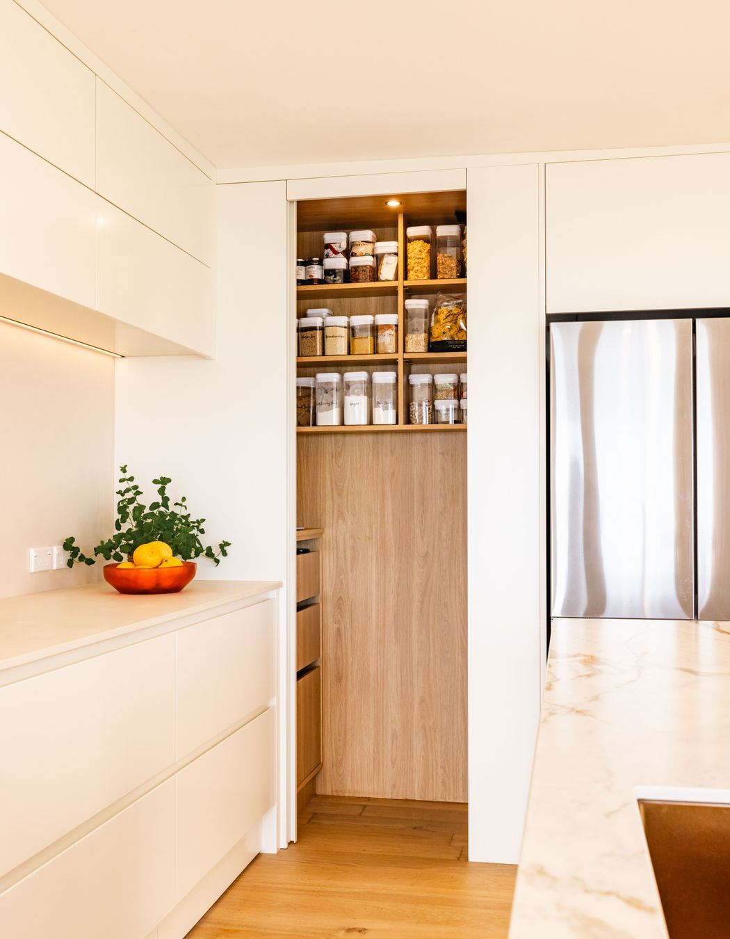 20231129KitchensByDesign116QueenStNorthcotePoint25of74.jpg