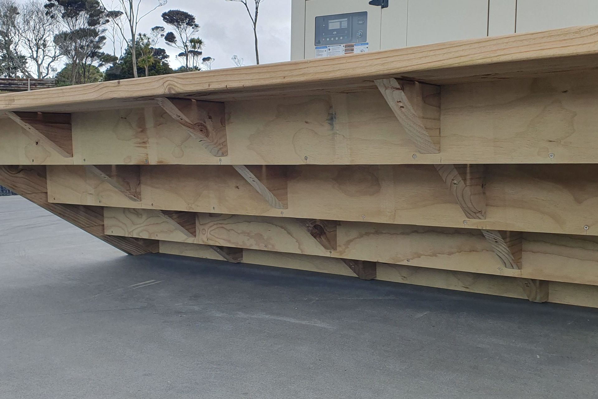 Back of stairs - support struts