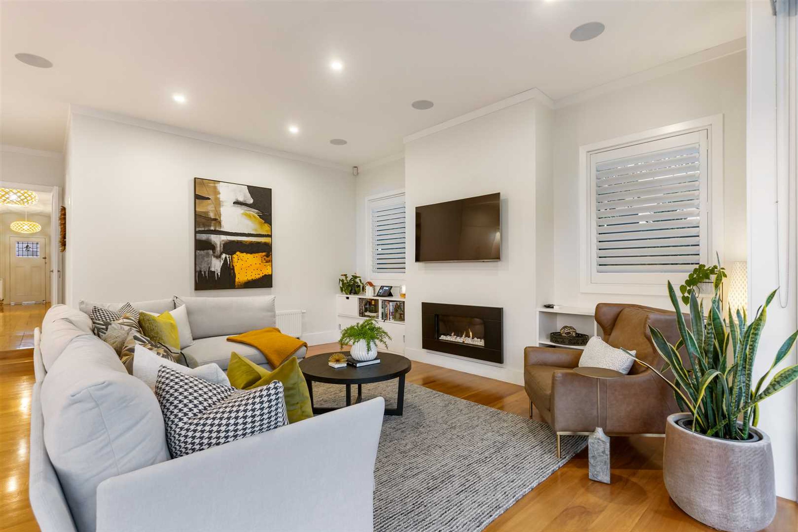 Chevalier Chic, Point Chev