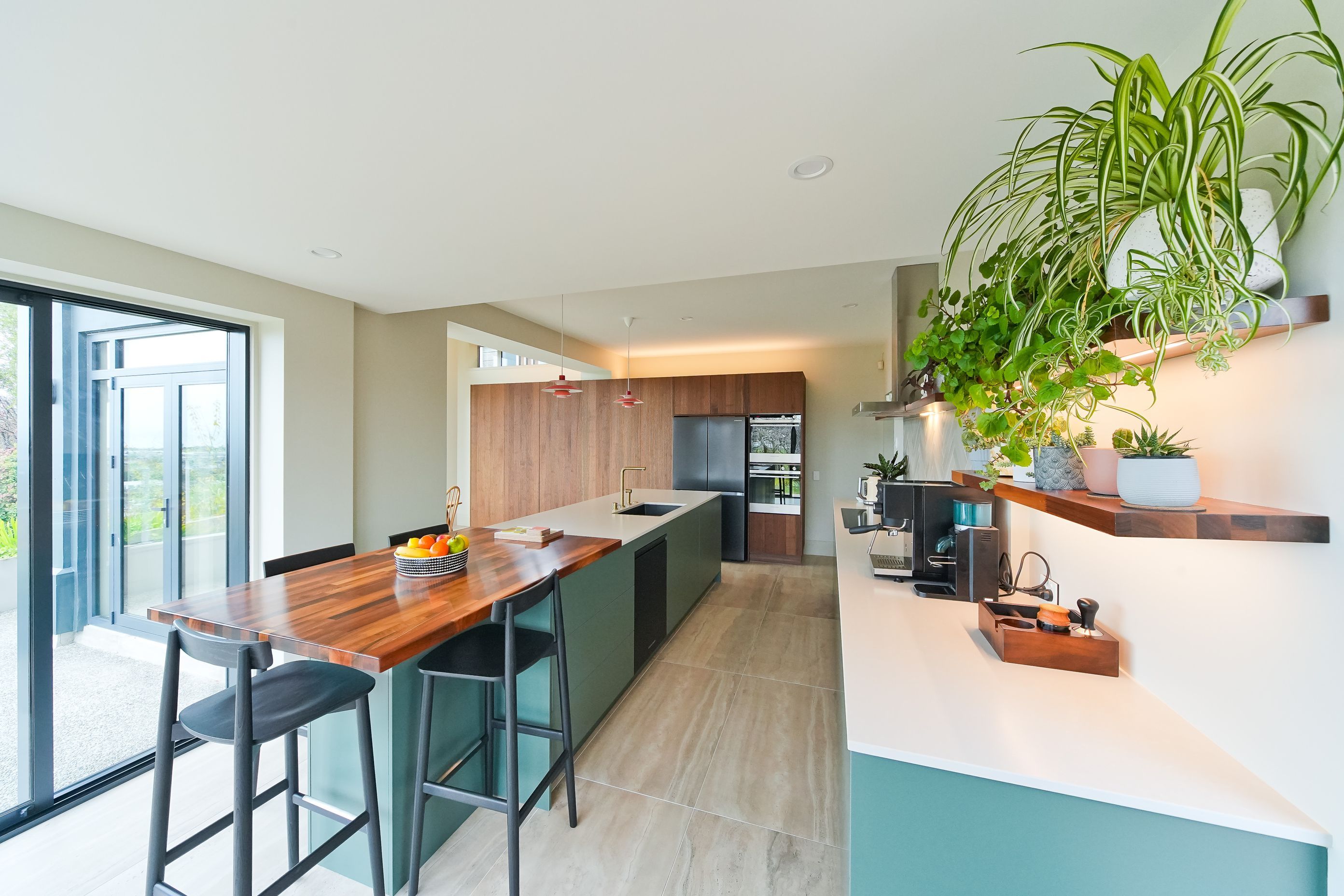22-Kitchener-Sq-TIMARU-4K-Screen-Res-001-5674.jpg