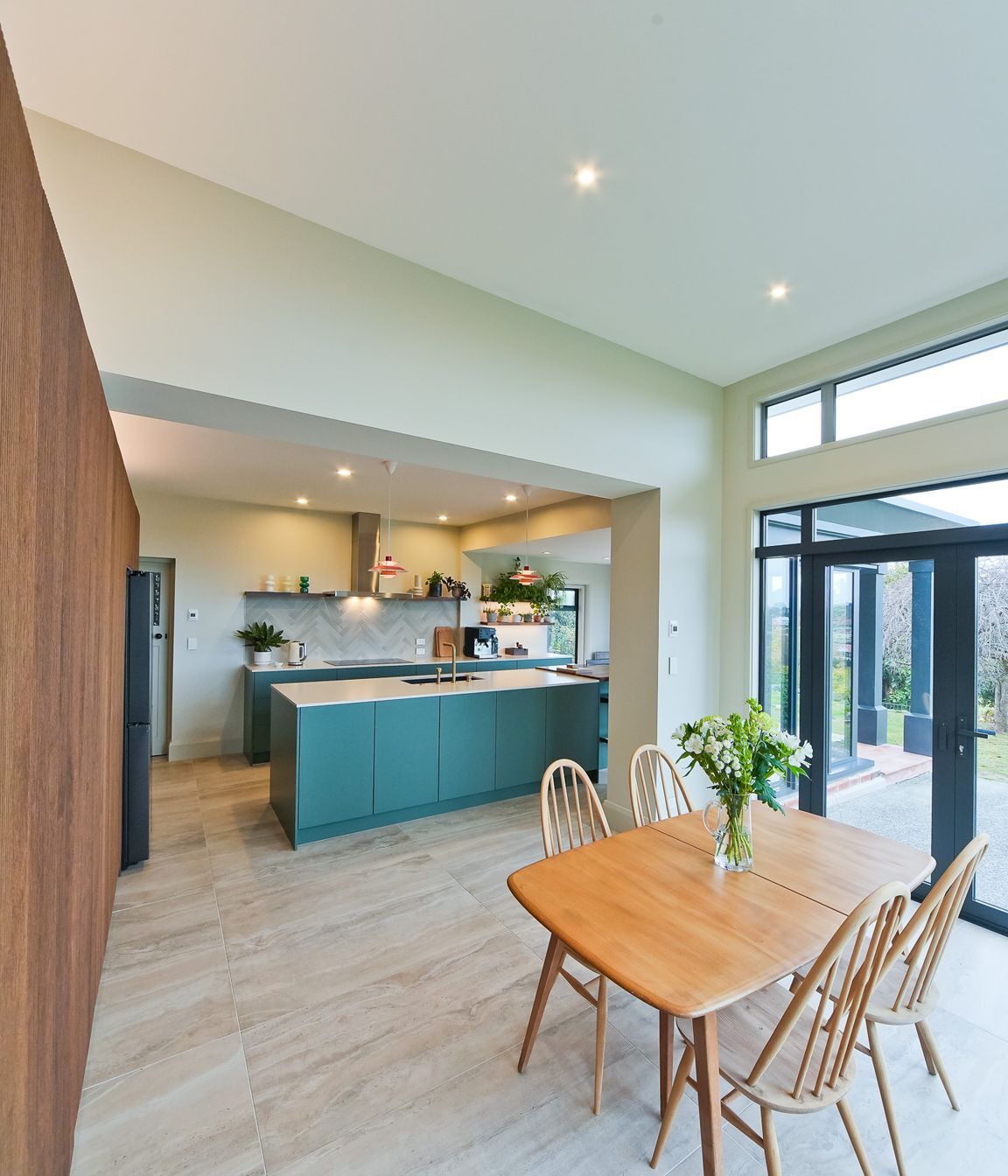 22-Kitchener-Sq-TIMARU-4K-Screen-Res-012-5687.jpg