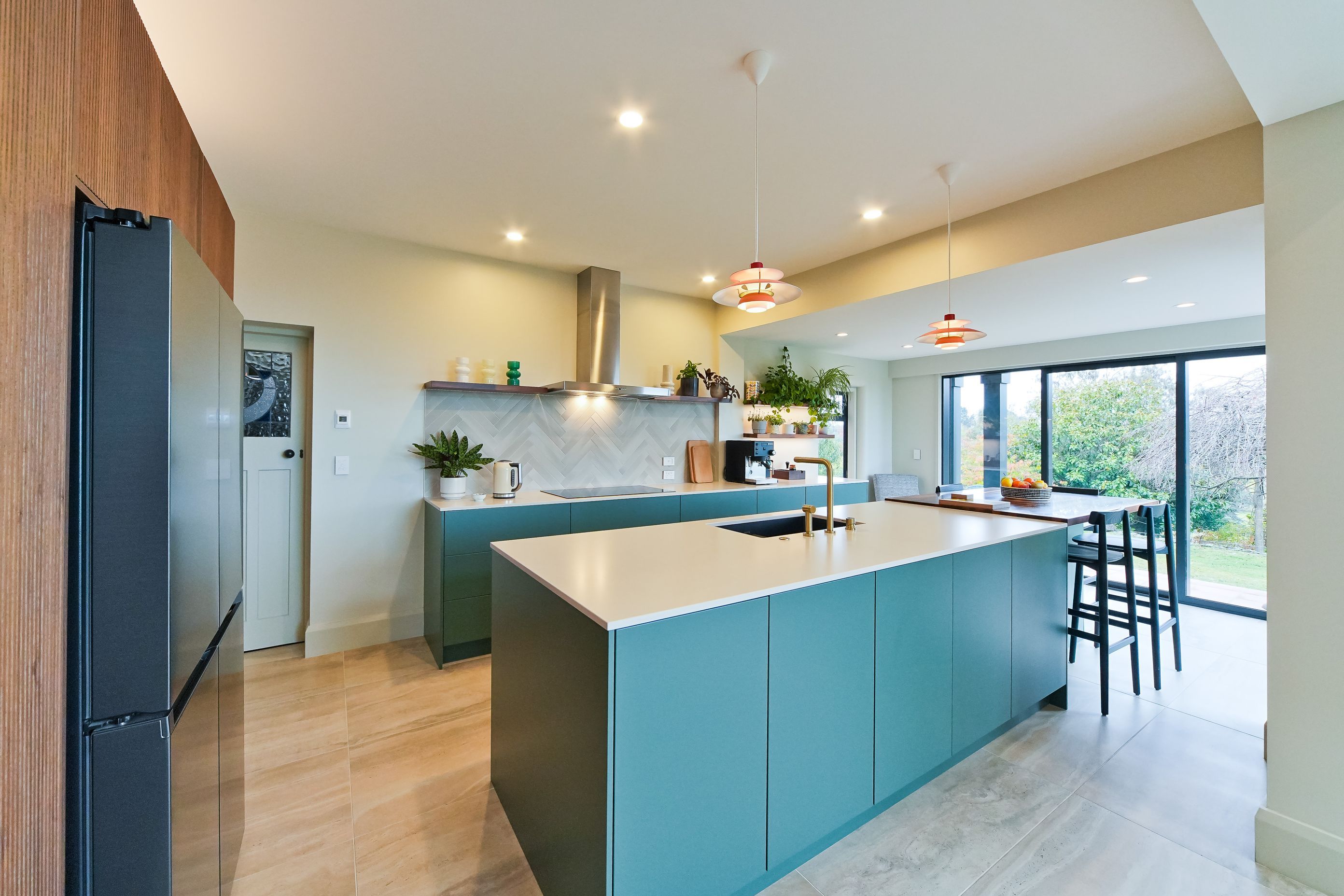 22-Kitchener-Sq-TIMARU-4K-Screen-Res-015-5691.jpg