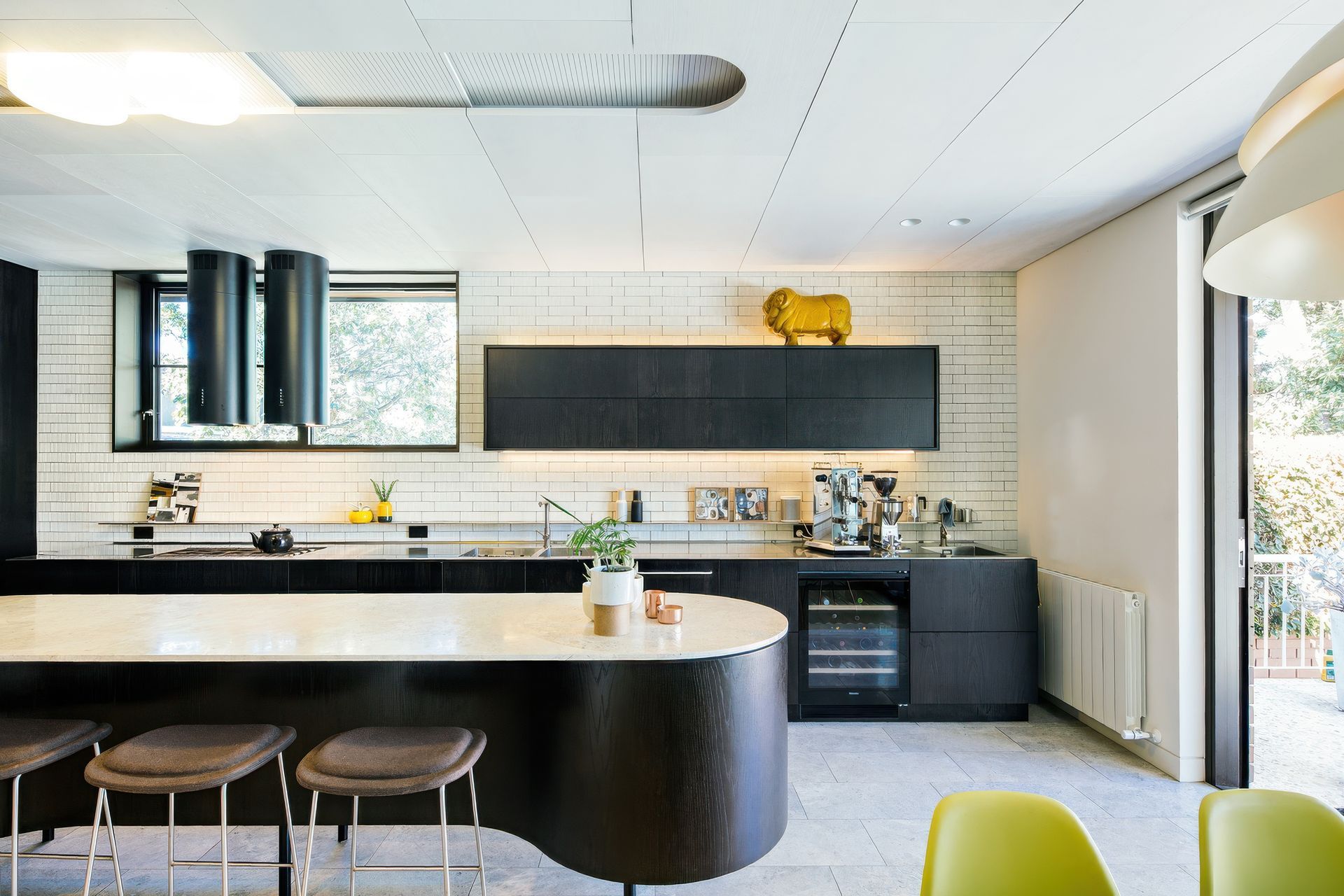 2218-interior3EXHouseMaddisonArchetalWillWatt00-gigapixel-standard-v2-2x.jpeg