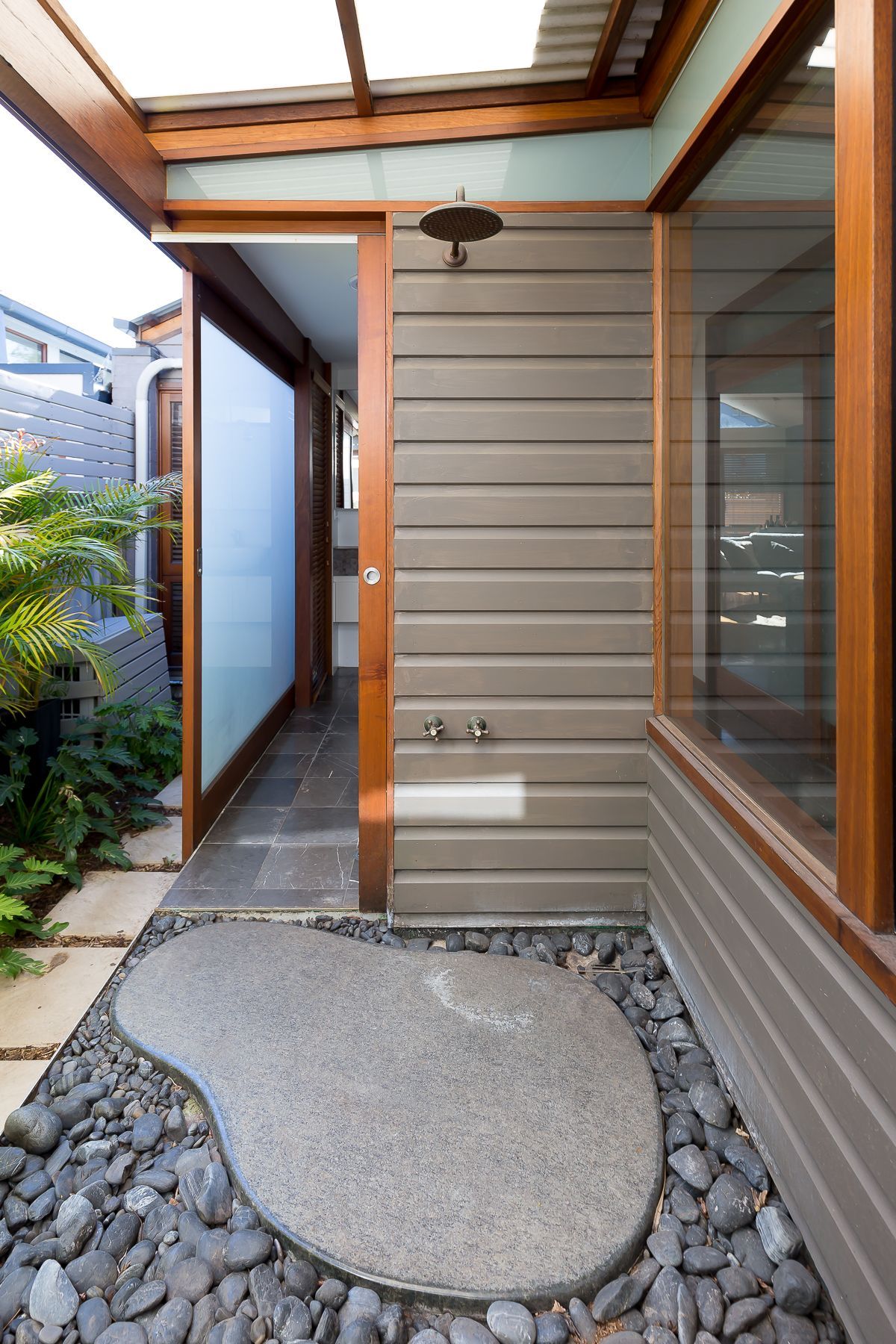 Tropical Bathroom Extension