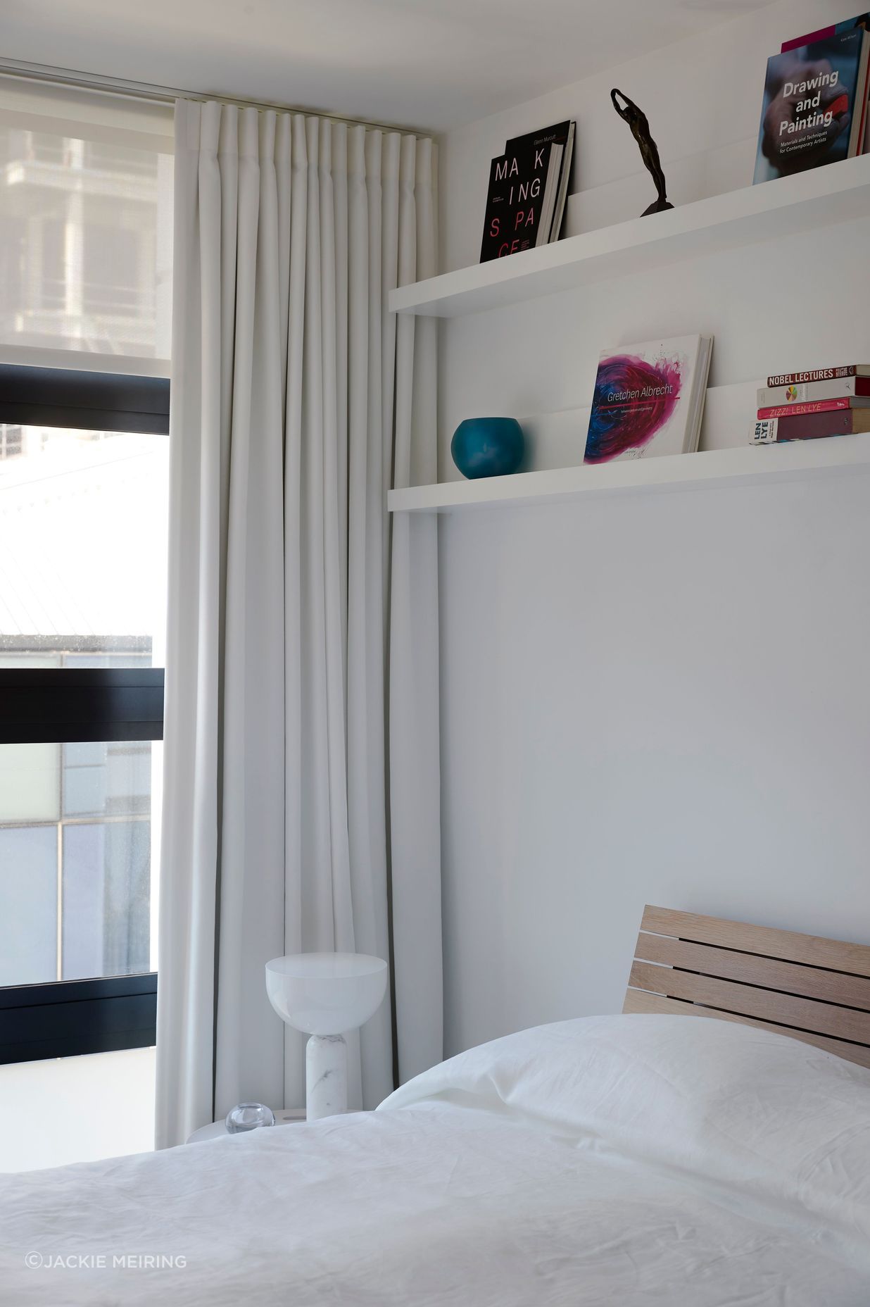 2404-4-WALLS-Wynayard-Apt29x.jpg