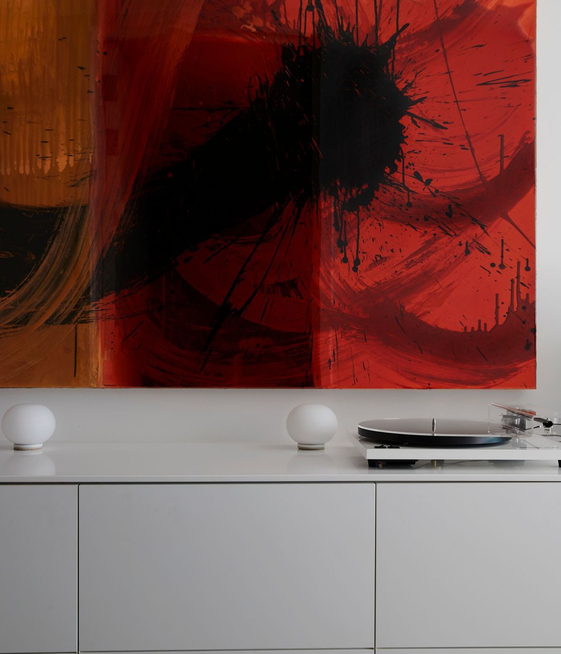 2404-4-WALLS-Wynayard-Apt85x.jpg