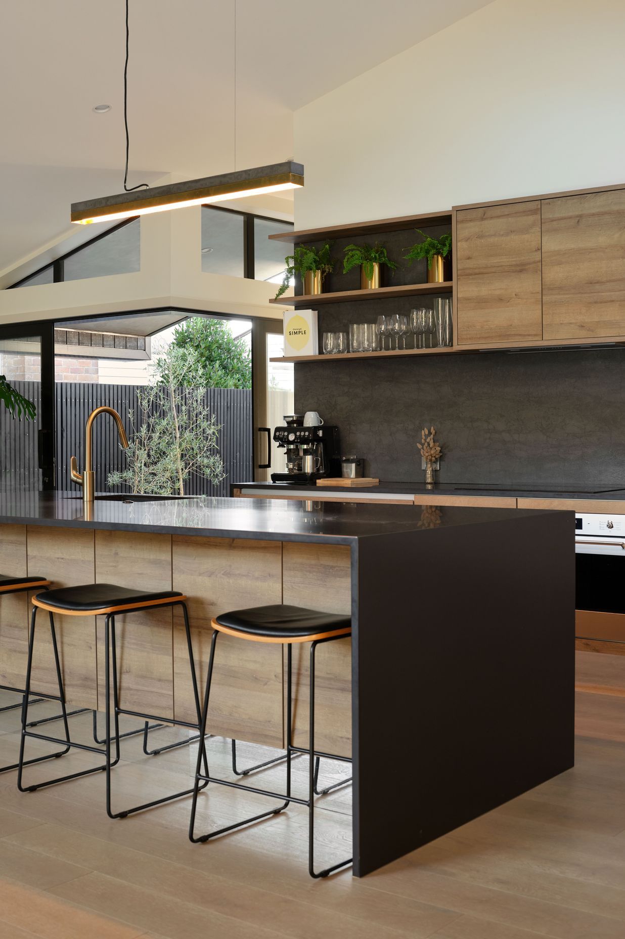 240710Strata117HR.jpg