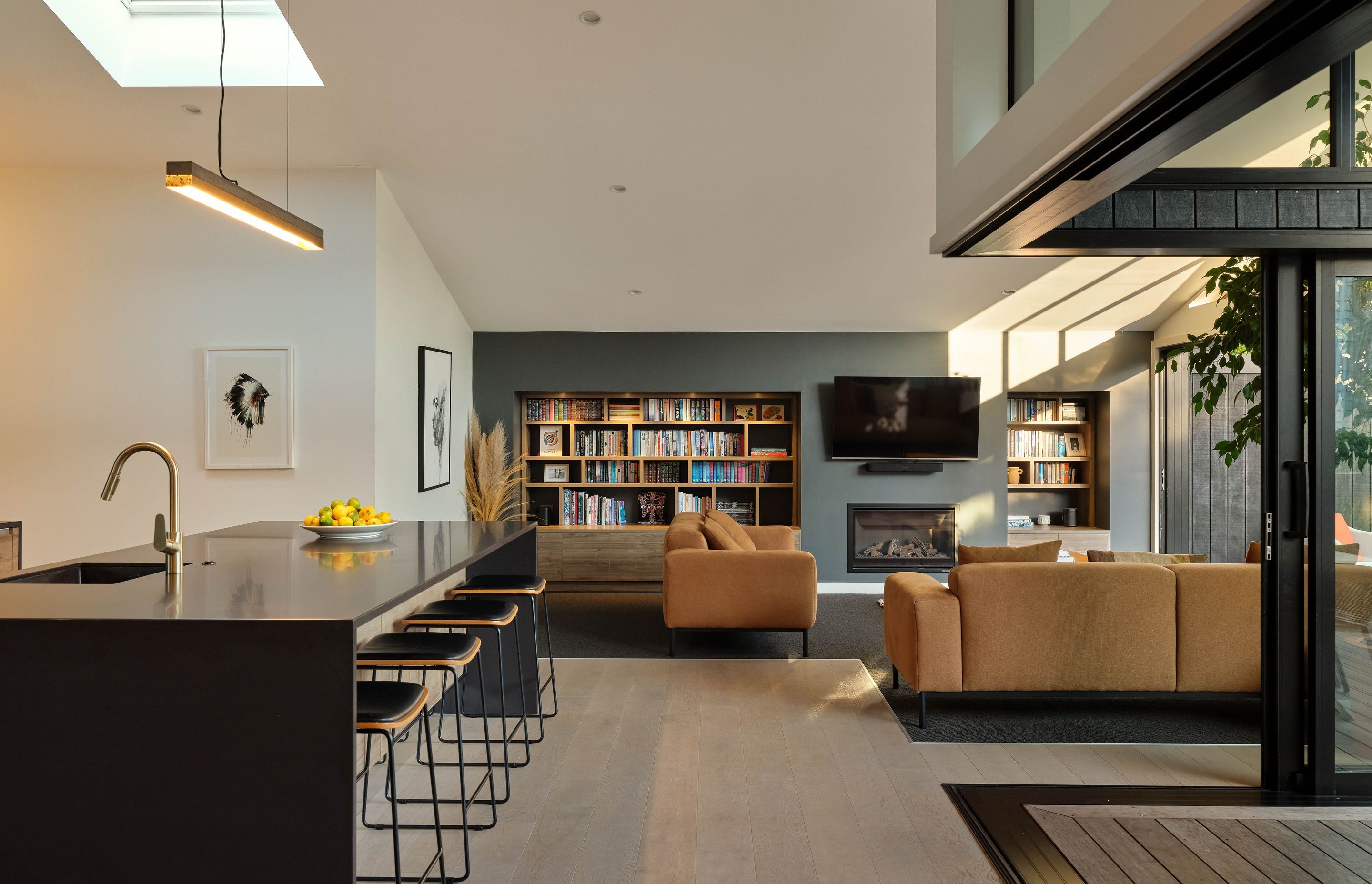 240710Strata298HR.jpg