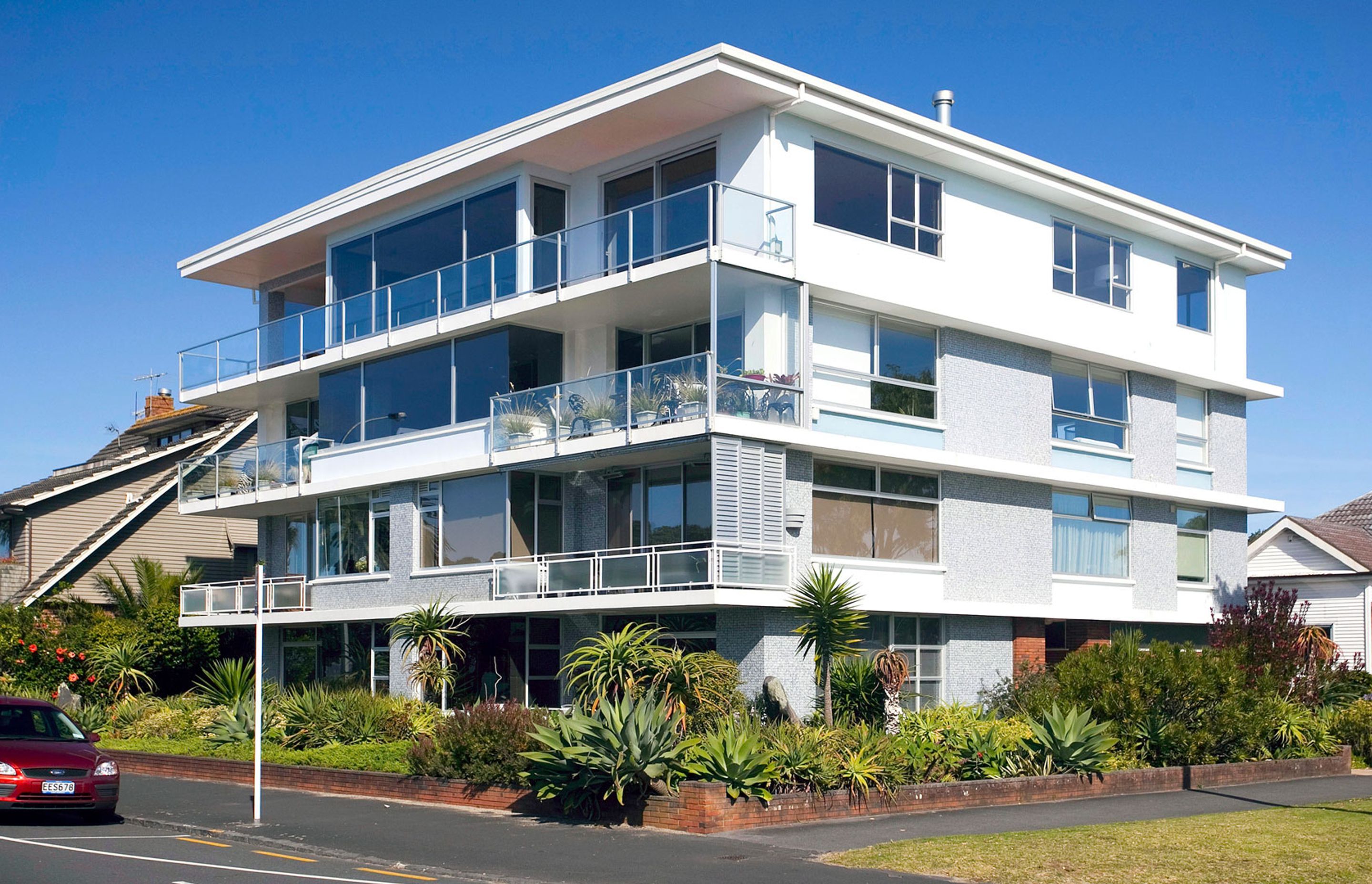 Tamaki Drive - Saint Heliers