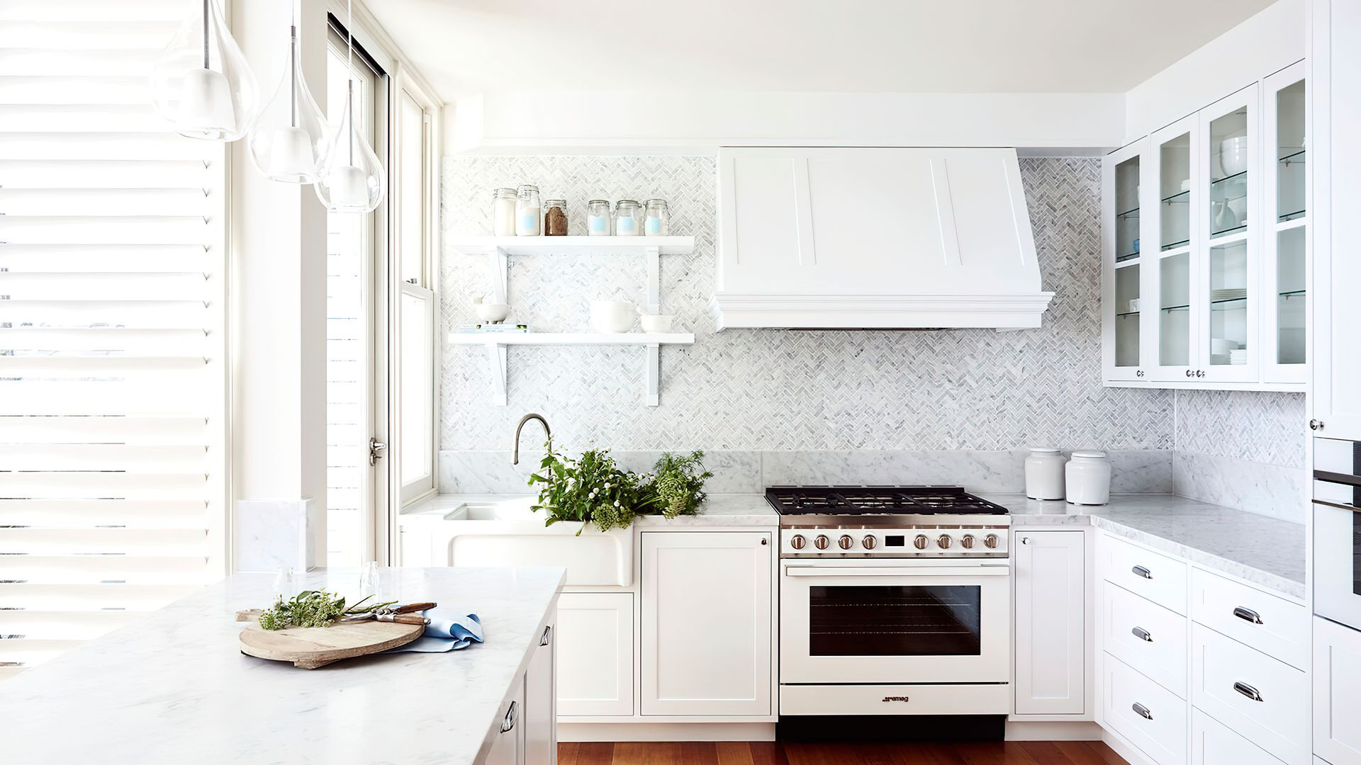 White Kitchen banner