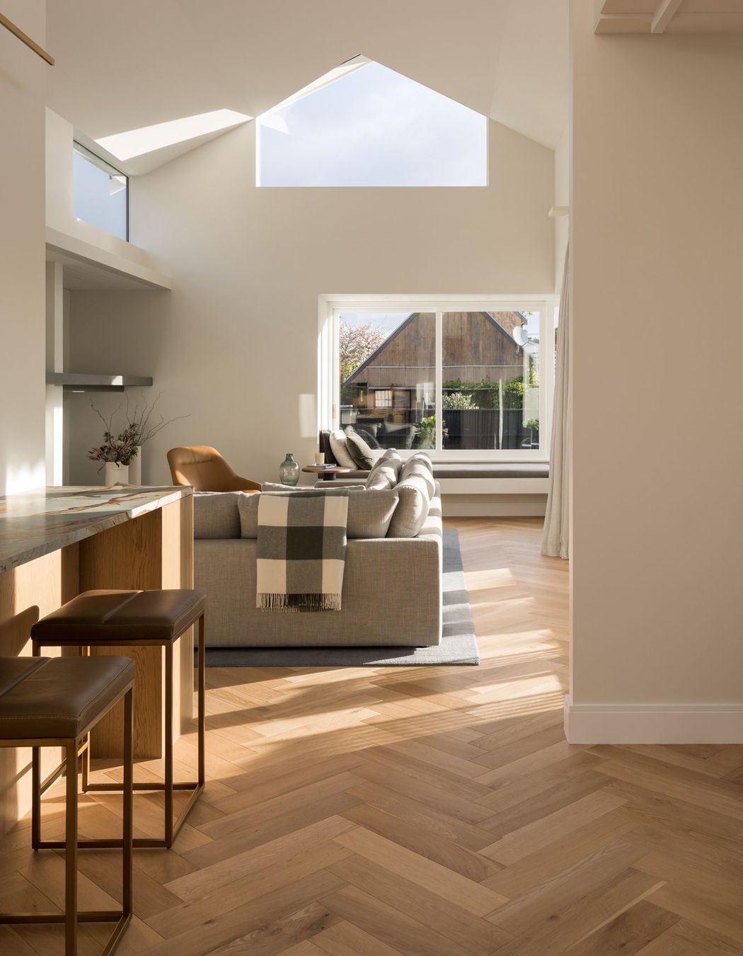 Villa Reno in Auckland by KKID and Malcolm Walker