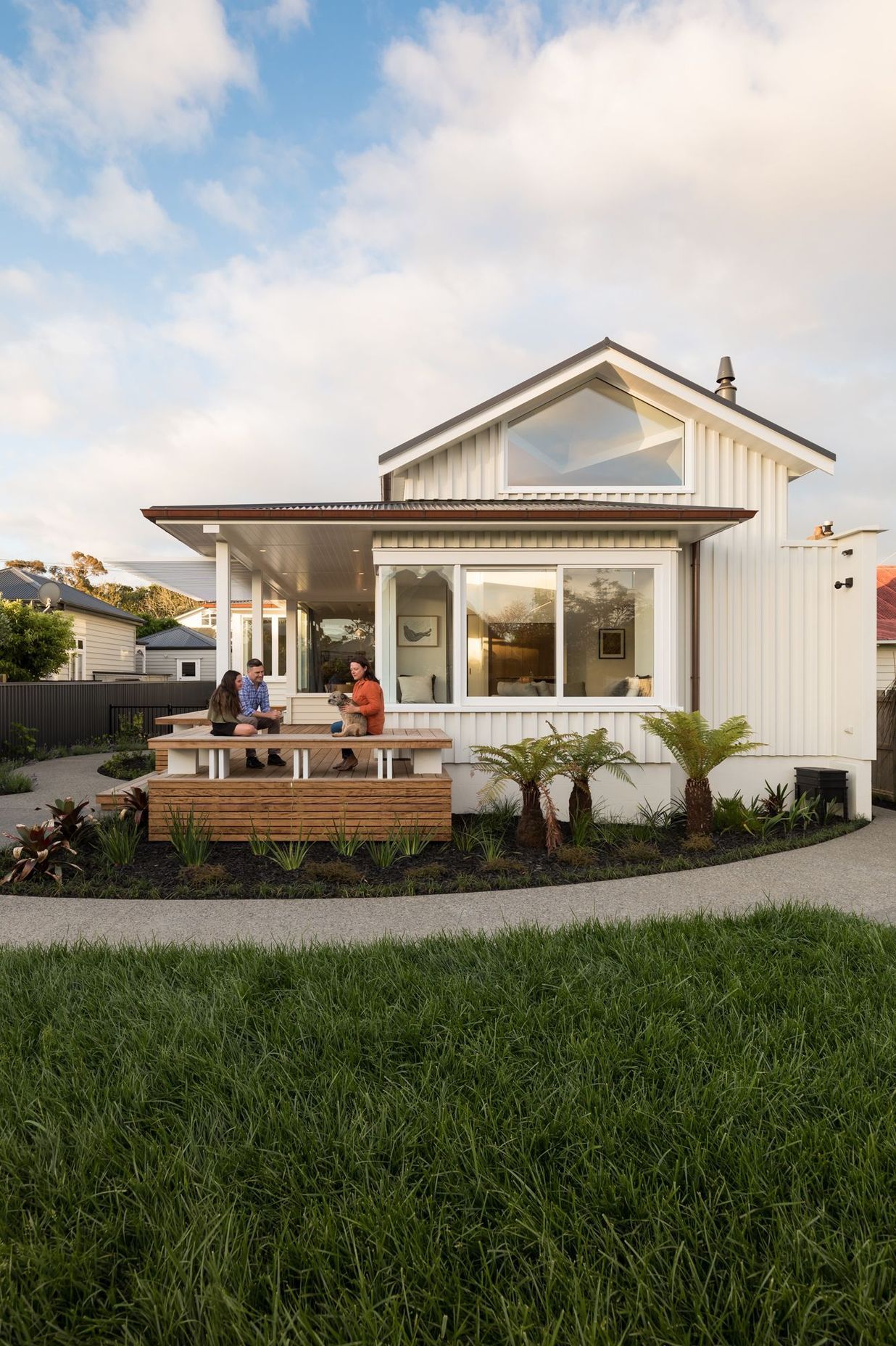 Villa Reno in Auckland by KKID and Malcolm Walker