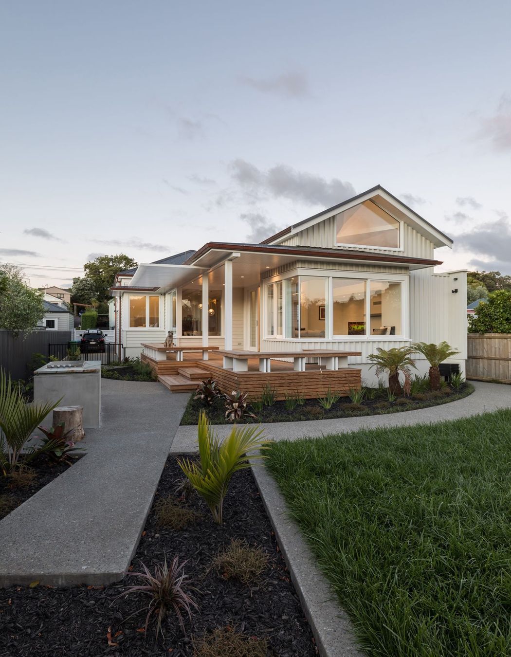 Villa Reno in Auckland by KKID and Malcolm Walker