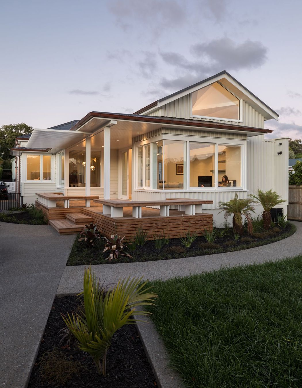 Villa Reno in Auckland by KKID and Malcolm Walker