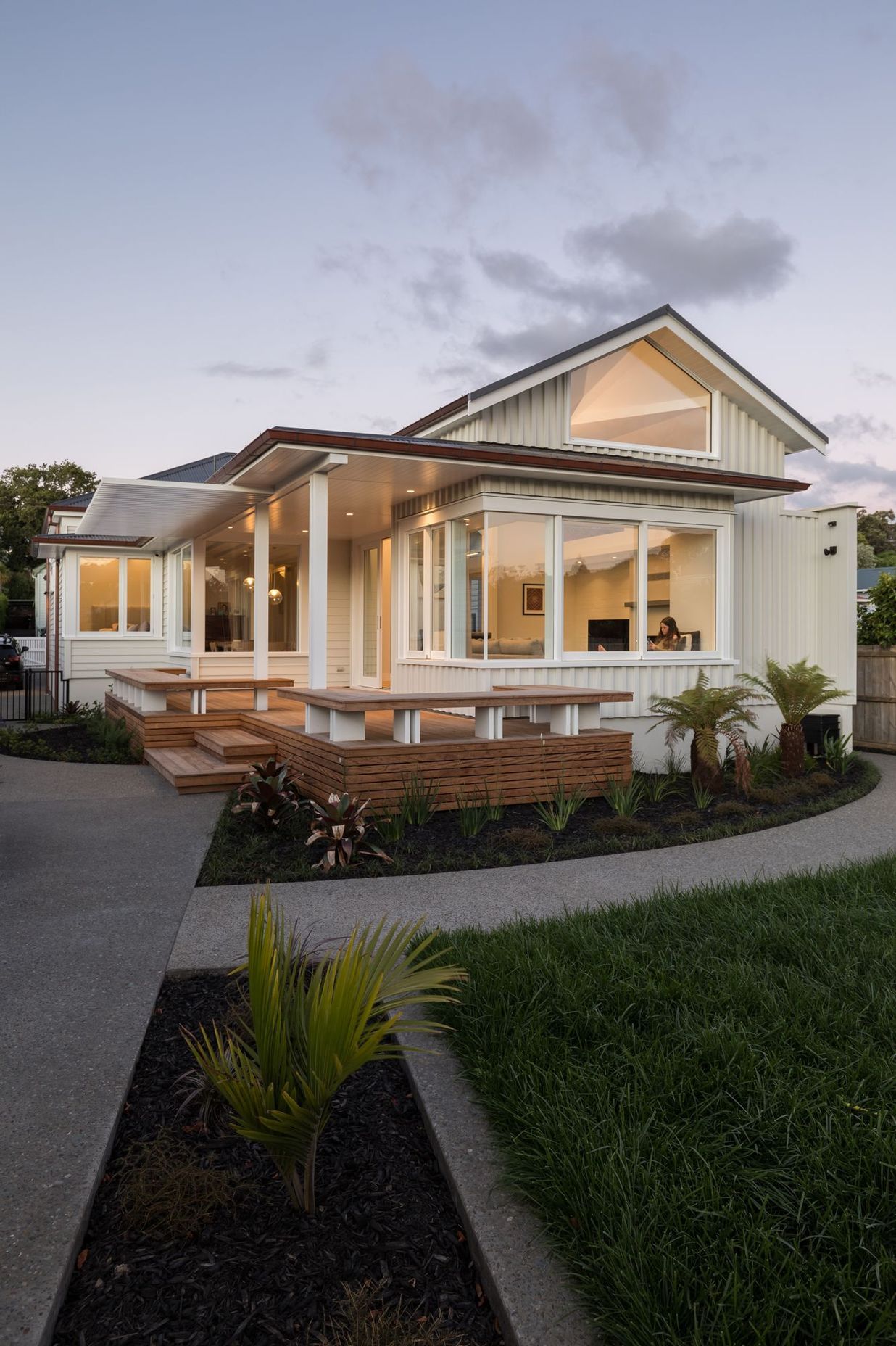 Villa Reno in Auckland by KKID and Malcolm Walker