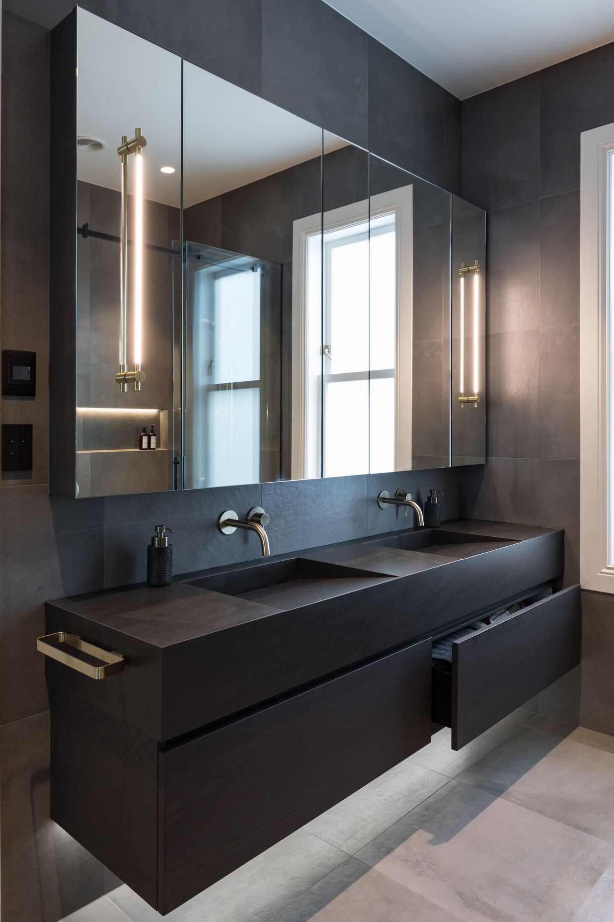 Georgina Street, Freemans Bay Master Ensuite