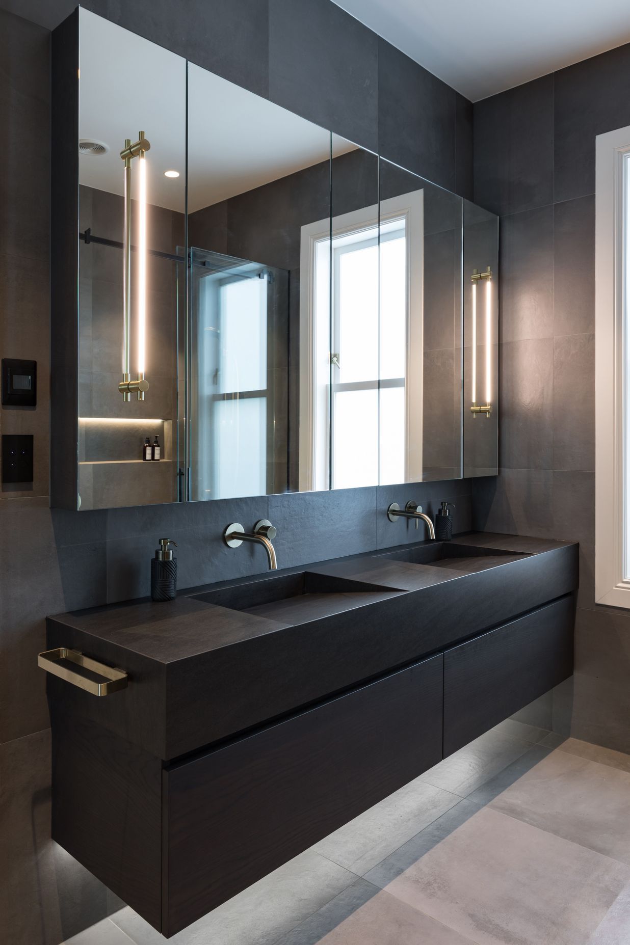 Georgina Street, Freemans Bay Master Ensuite