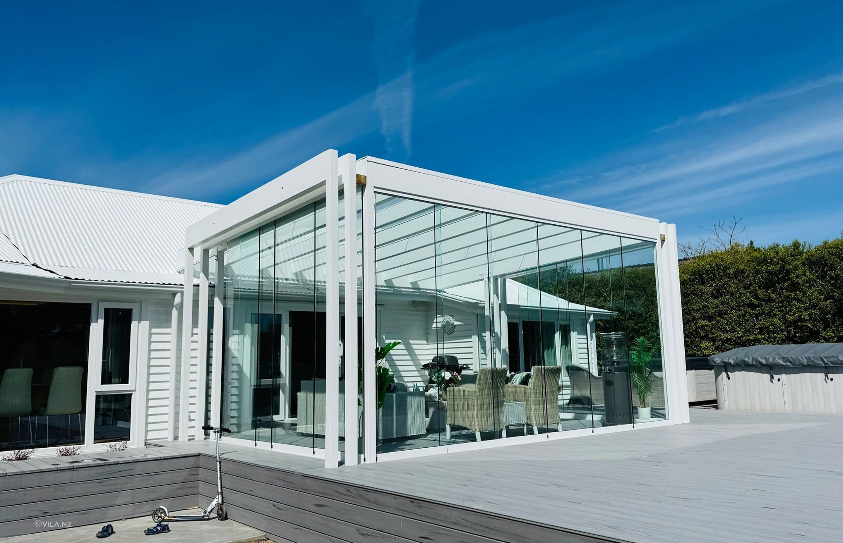 2Alfresco-copy.jpg