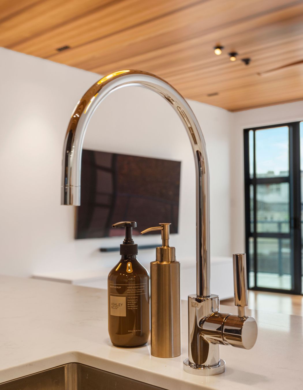 Auckland City Apartment