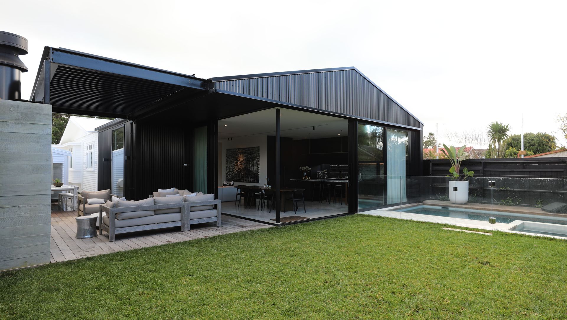 Beachside Bungalow banner