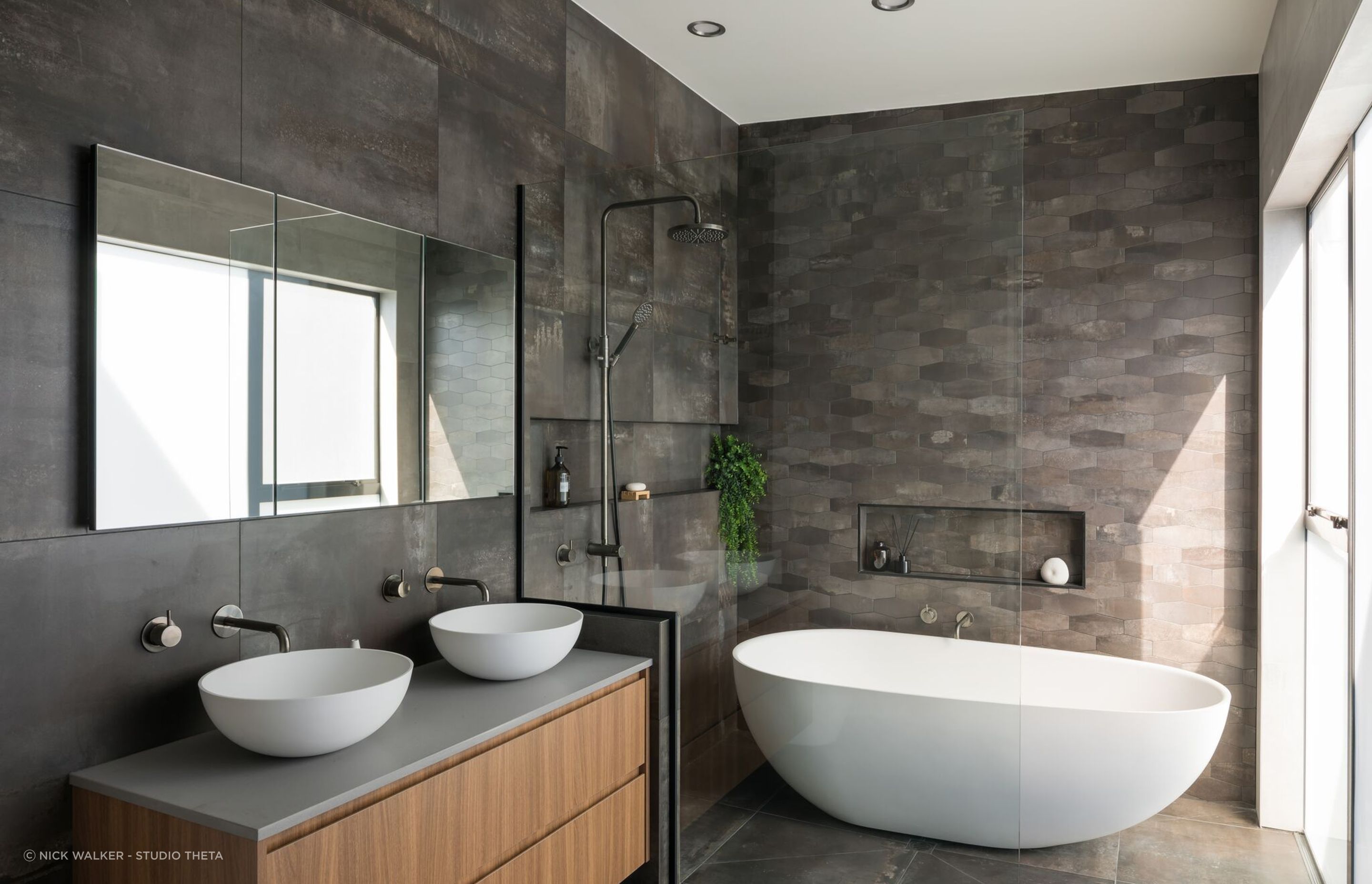 Ensuite