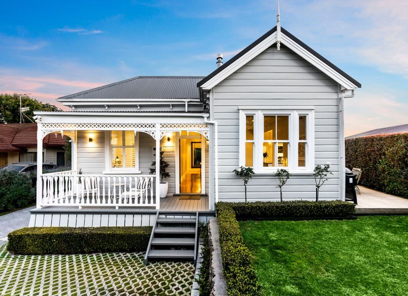 Traditional Villa Gets Glammed Up