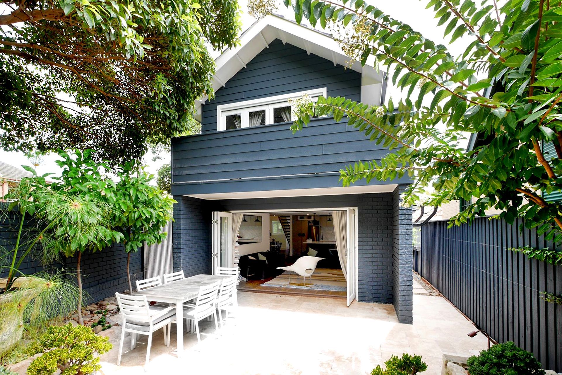 Stylish Nautical Townhouse