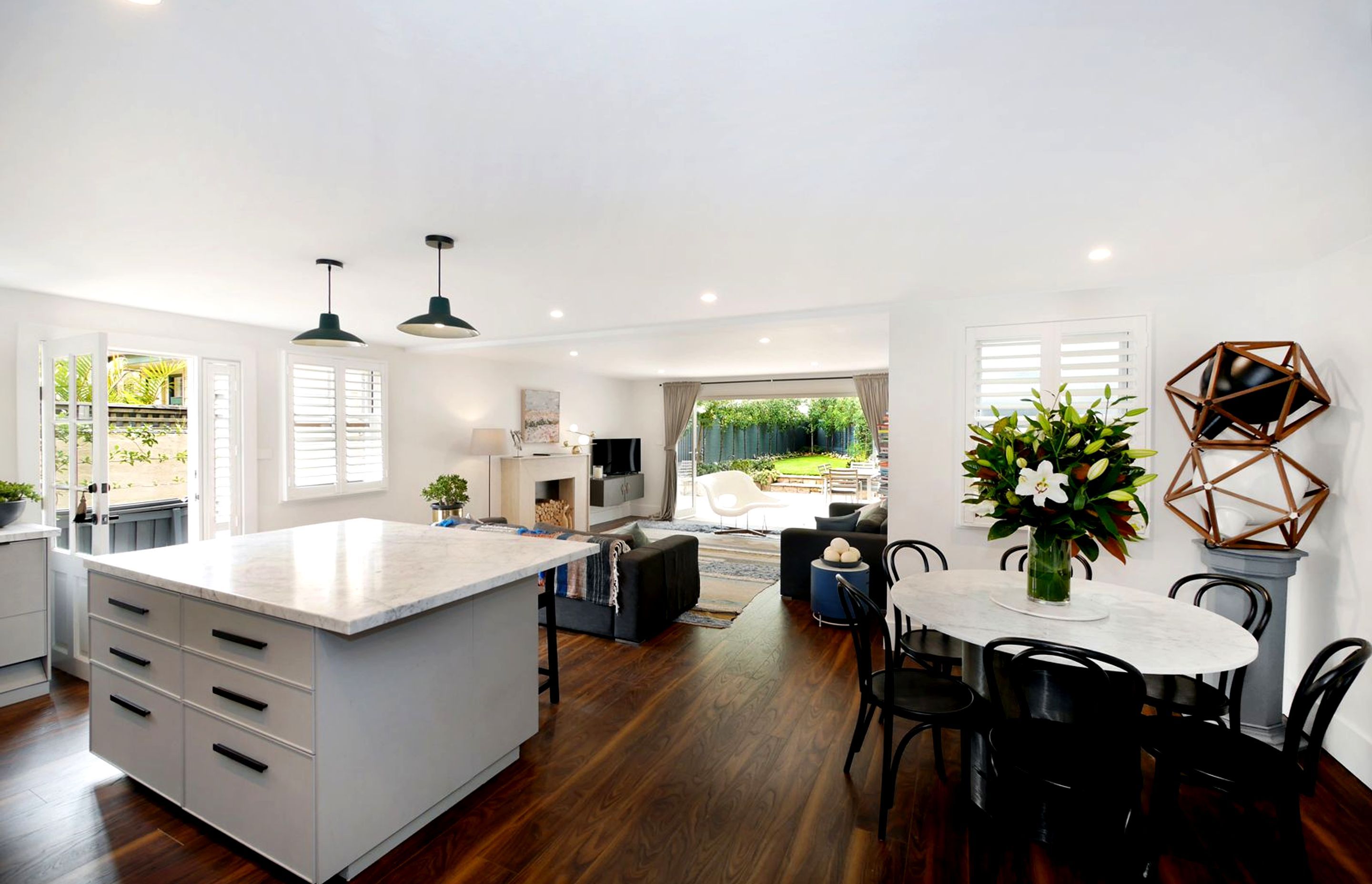 Stylish Nautical Townhouse