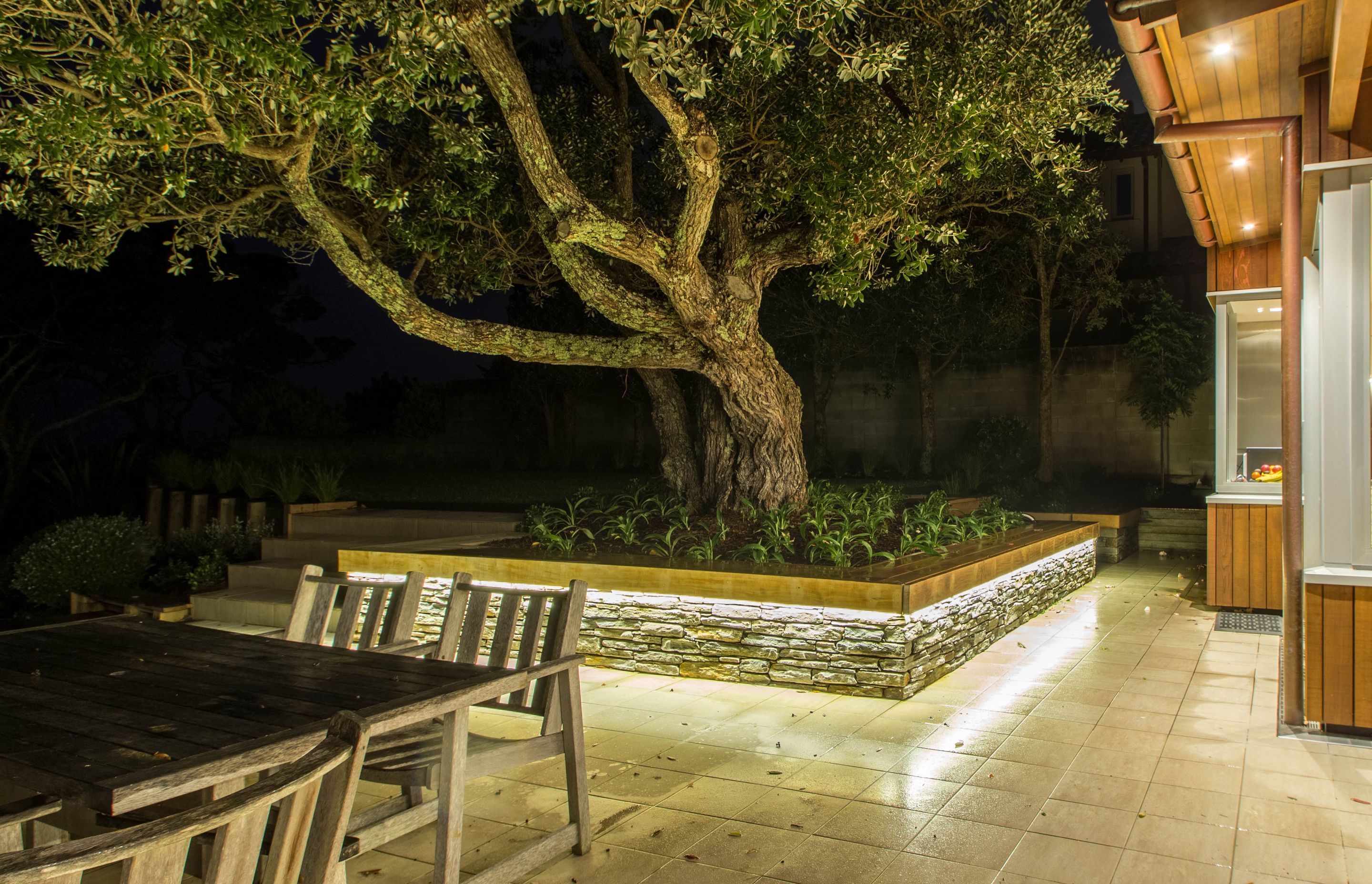 Beach Road House. by Lighthouse Lighting ArchiPro NZ