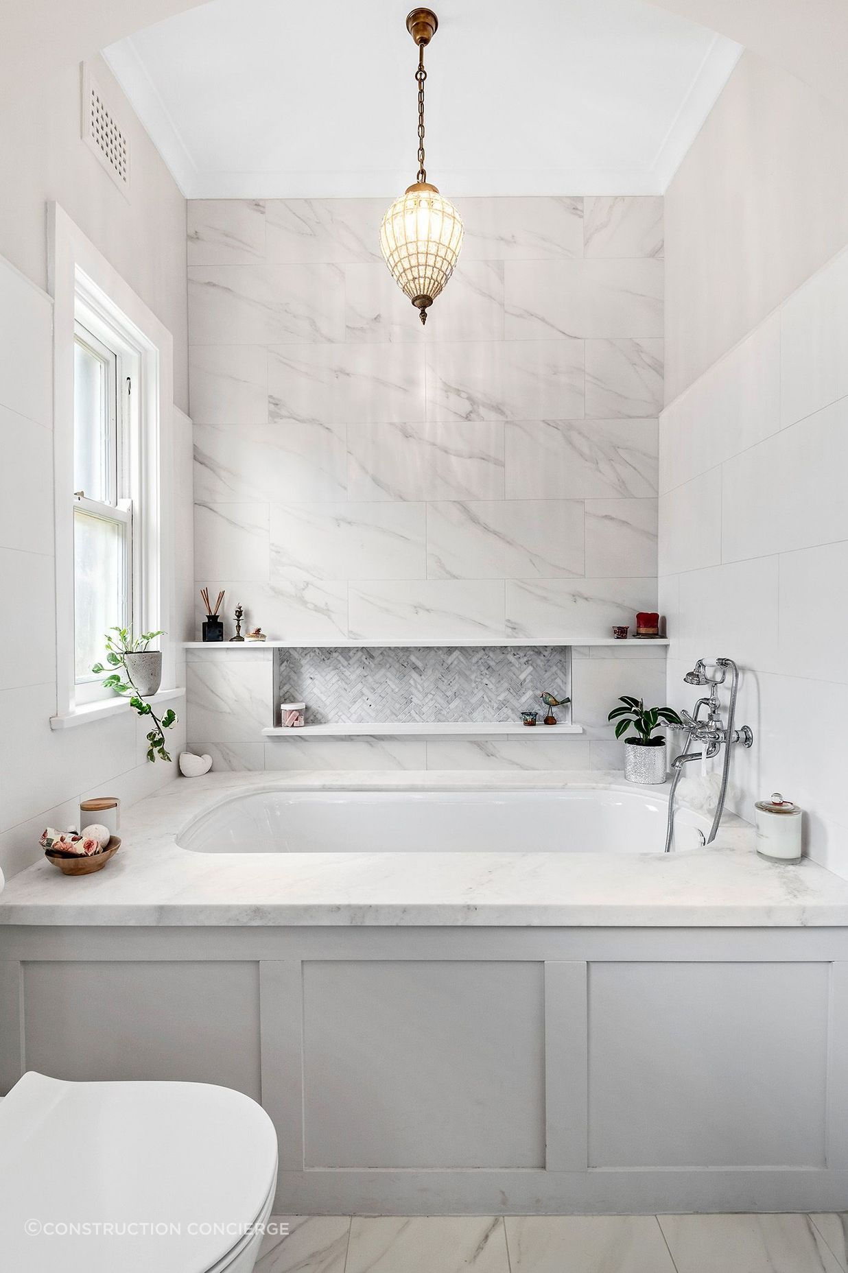 4-Bathroom.jpg