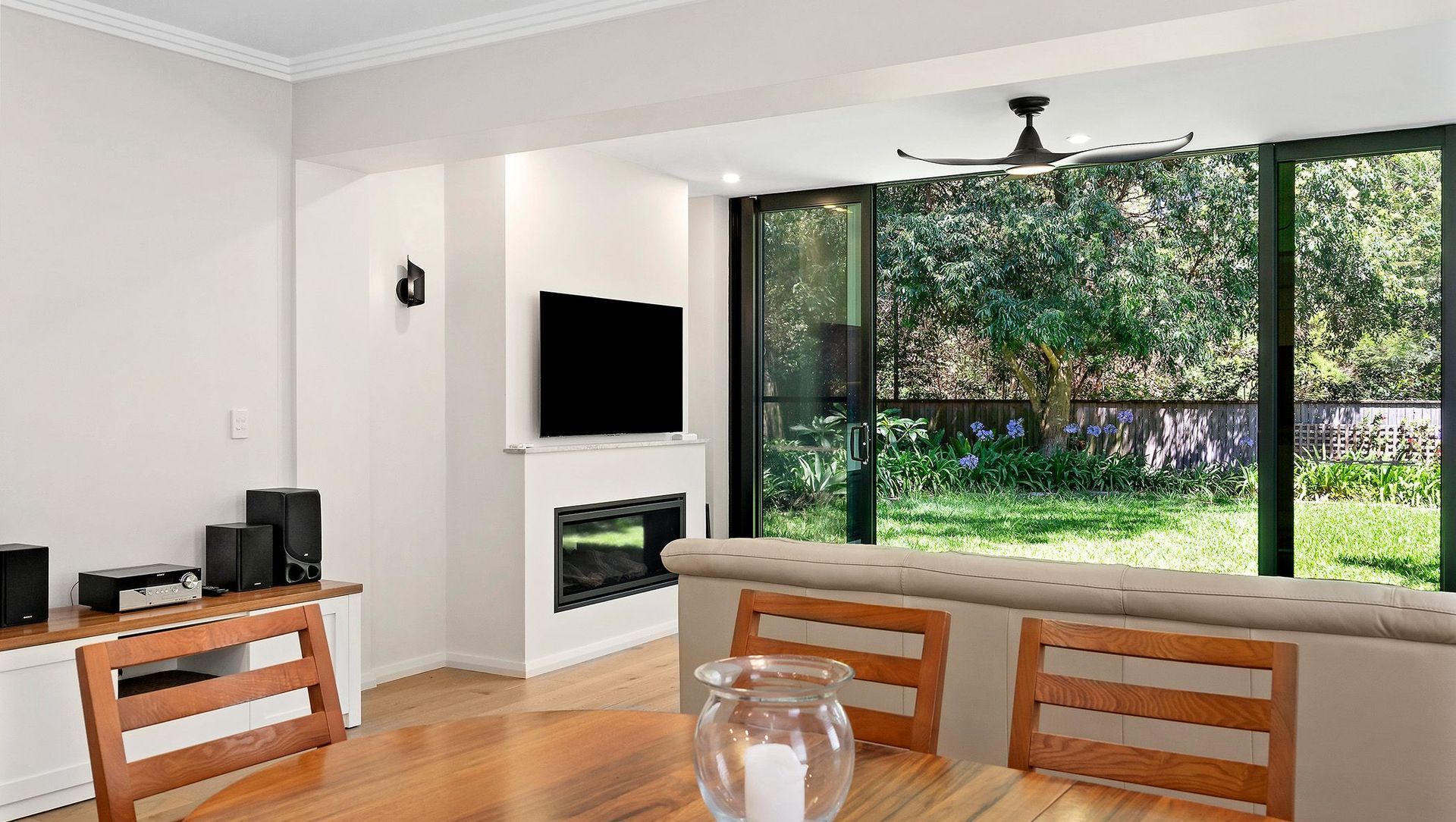 Eastern Valley Apartment banner