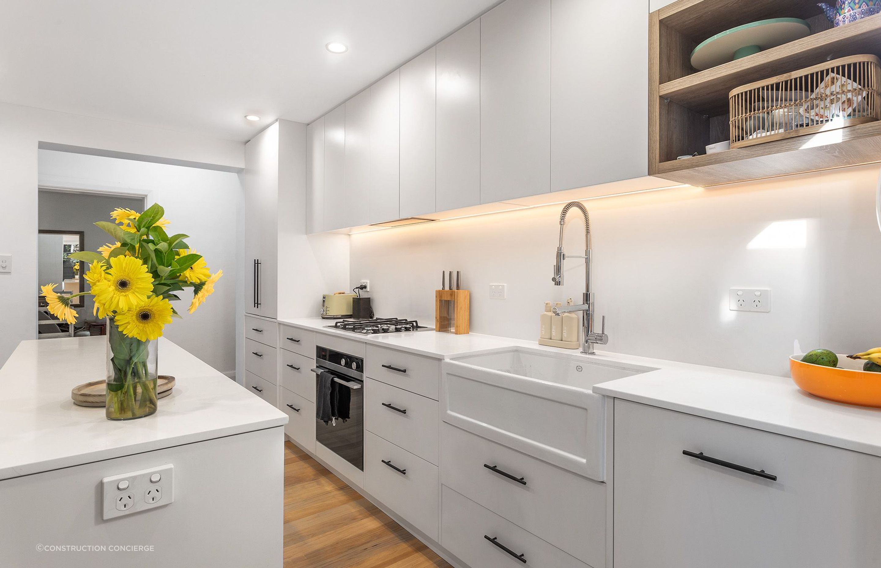 4-Kitchen-v2.jpg