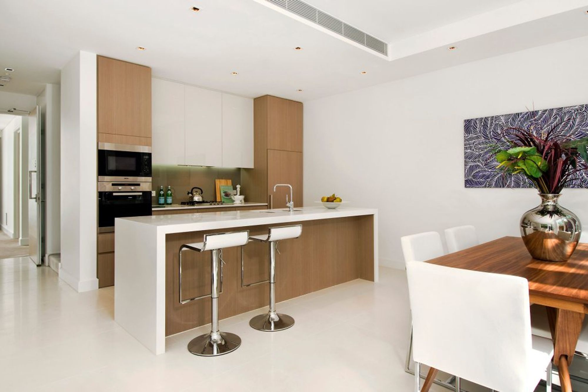 Carabelle Apartments, Kirribilli