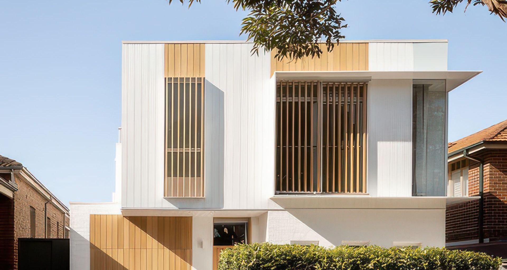 Screen  House banner