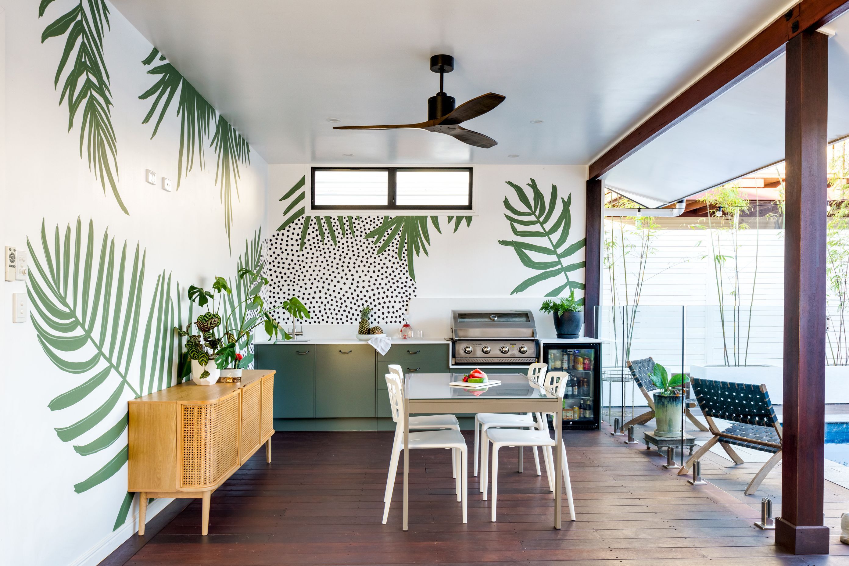 Tarragindi Outdoor Room &amp; Kitchen