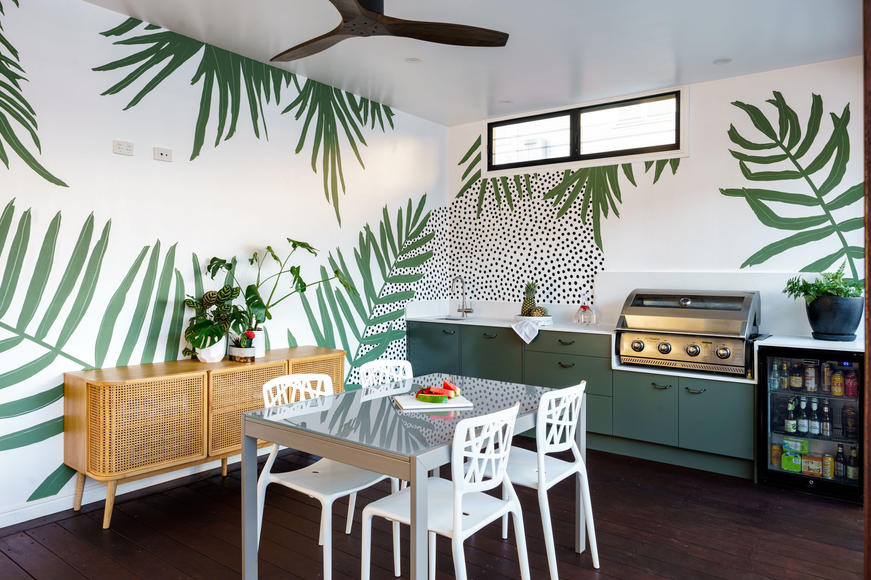 Tarragindi Outdoor Room &amp; Kitchen