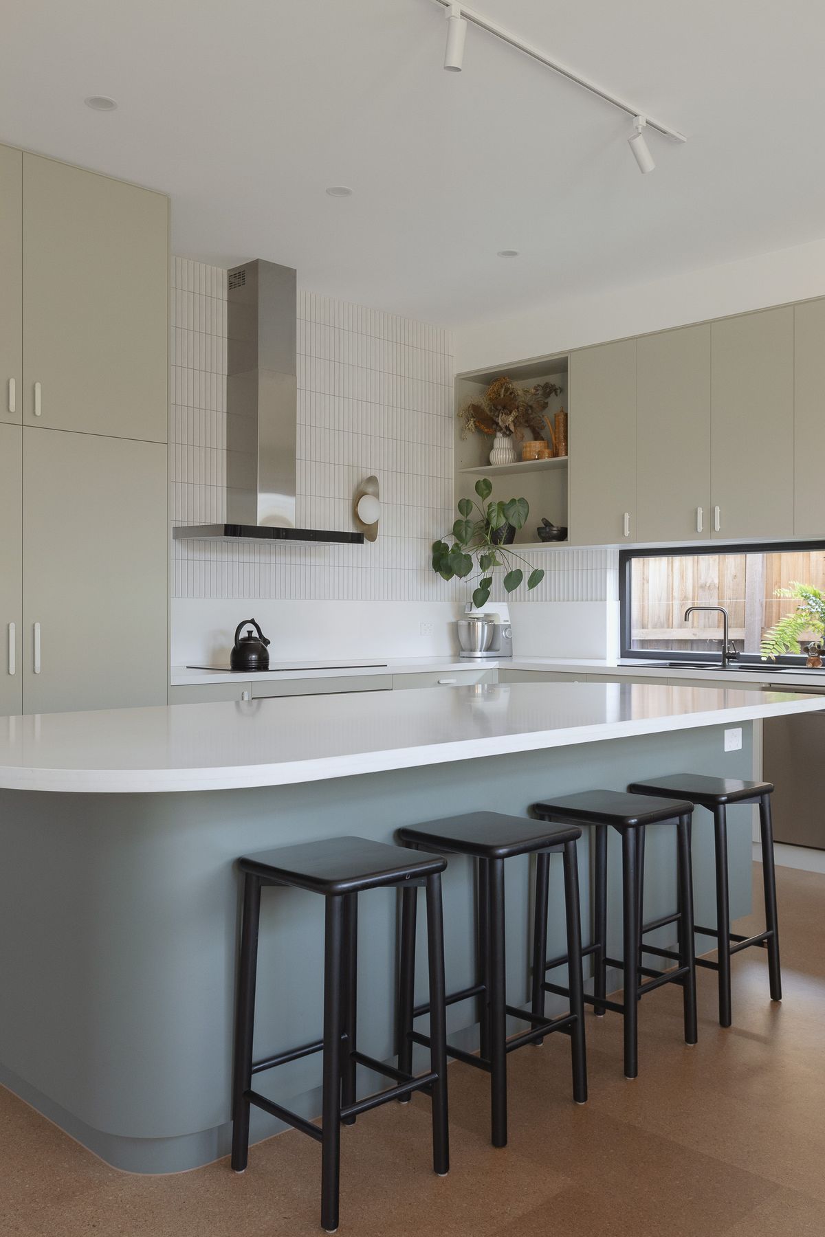 473Island-BenchKitchenYarraville.jpg