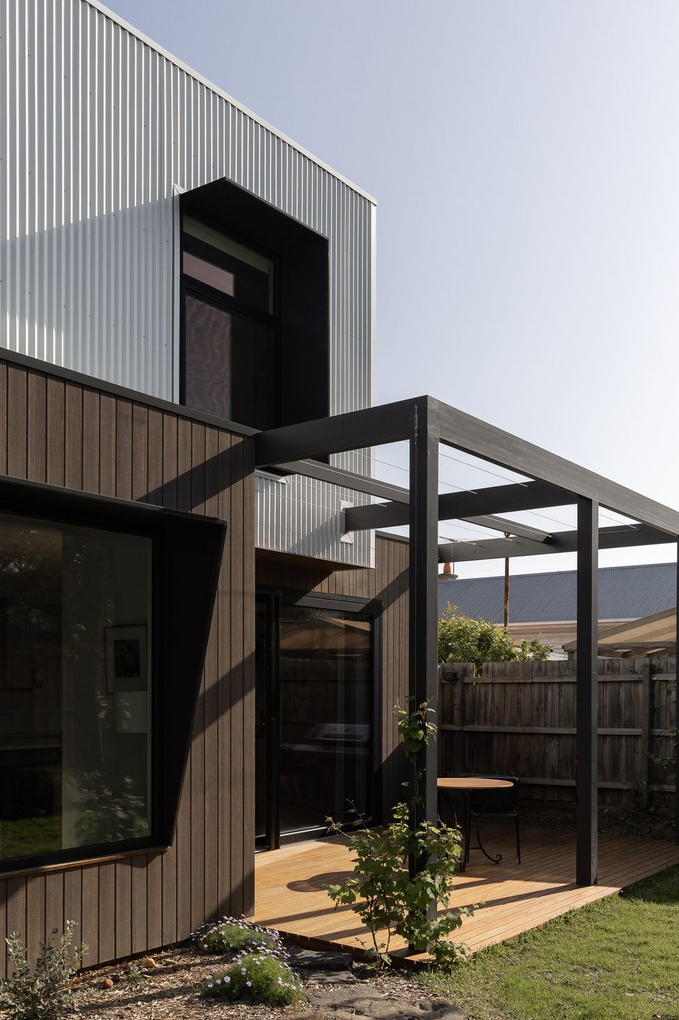 473Open-PergolaTimber-CladdingYarraville.jpg