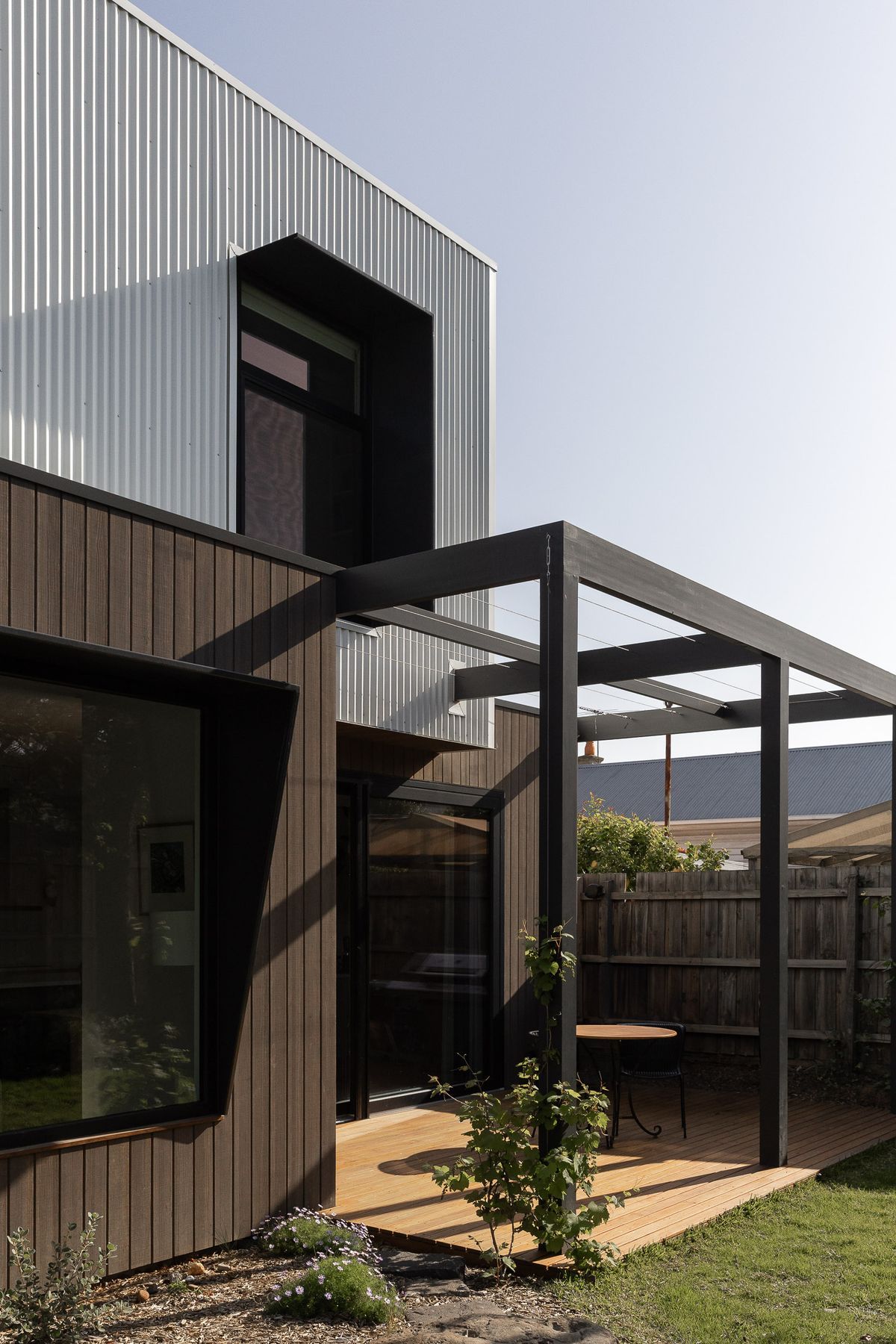473Open-PergolaTimber-CladdingYarraville.jpg