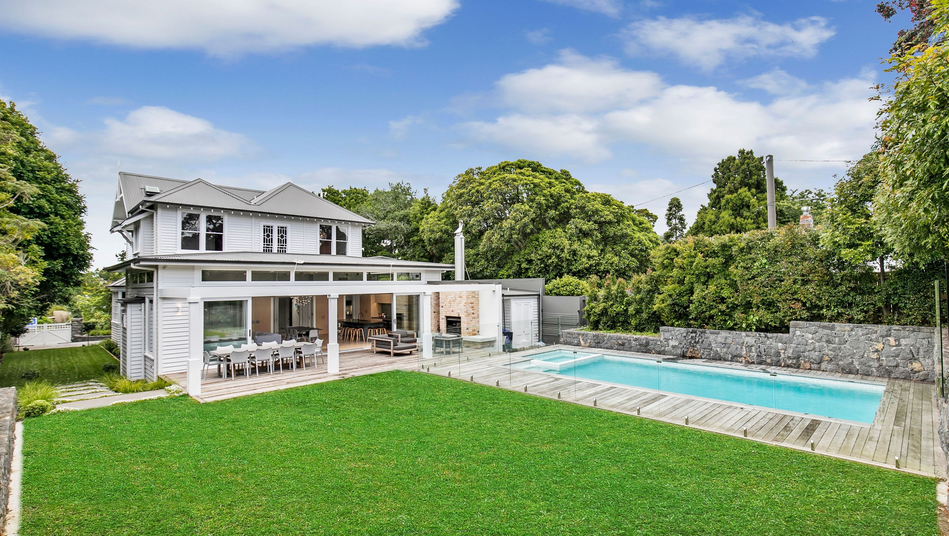 Gillies Ave, Epsom