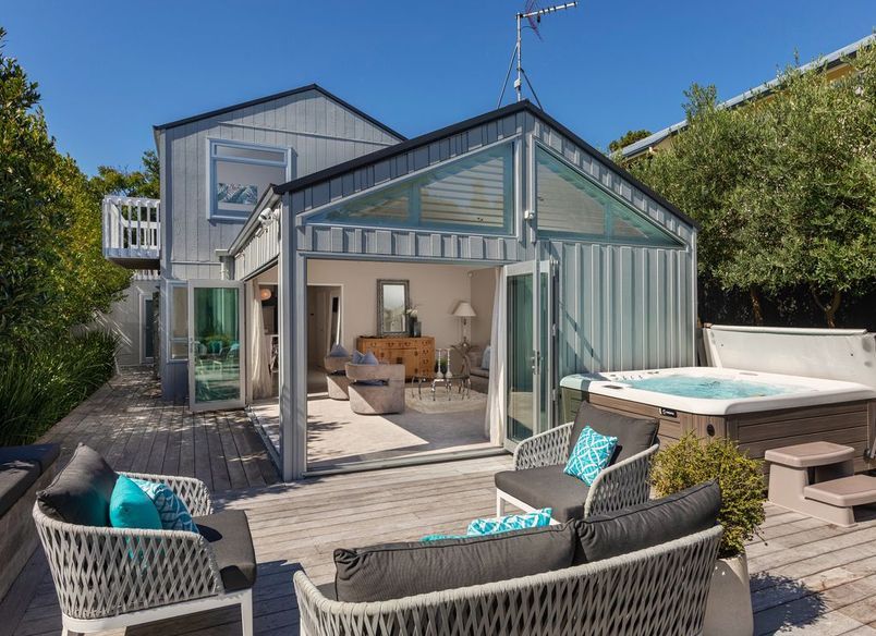 Mt Albert, Renovation