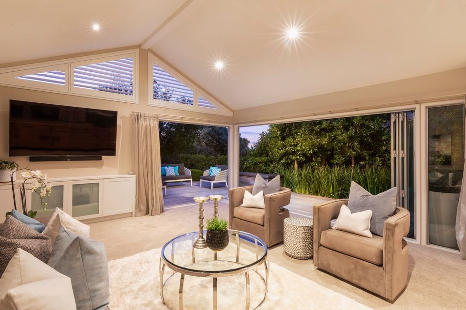 Mt Albert, Renovation